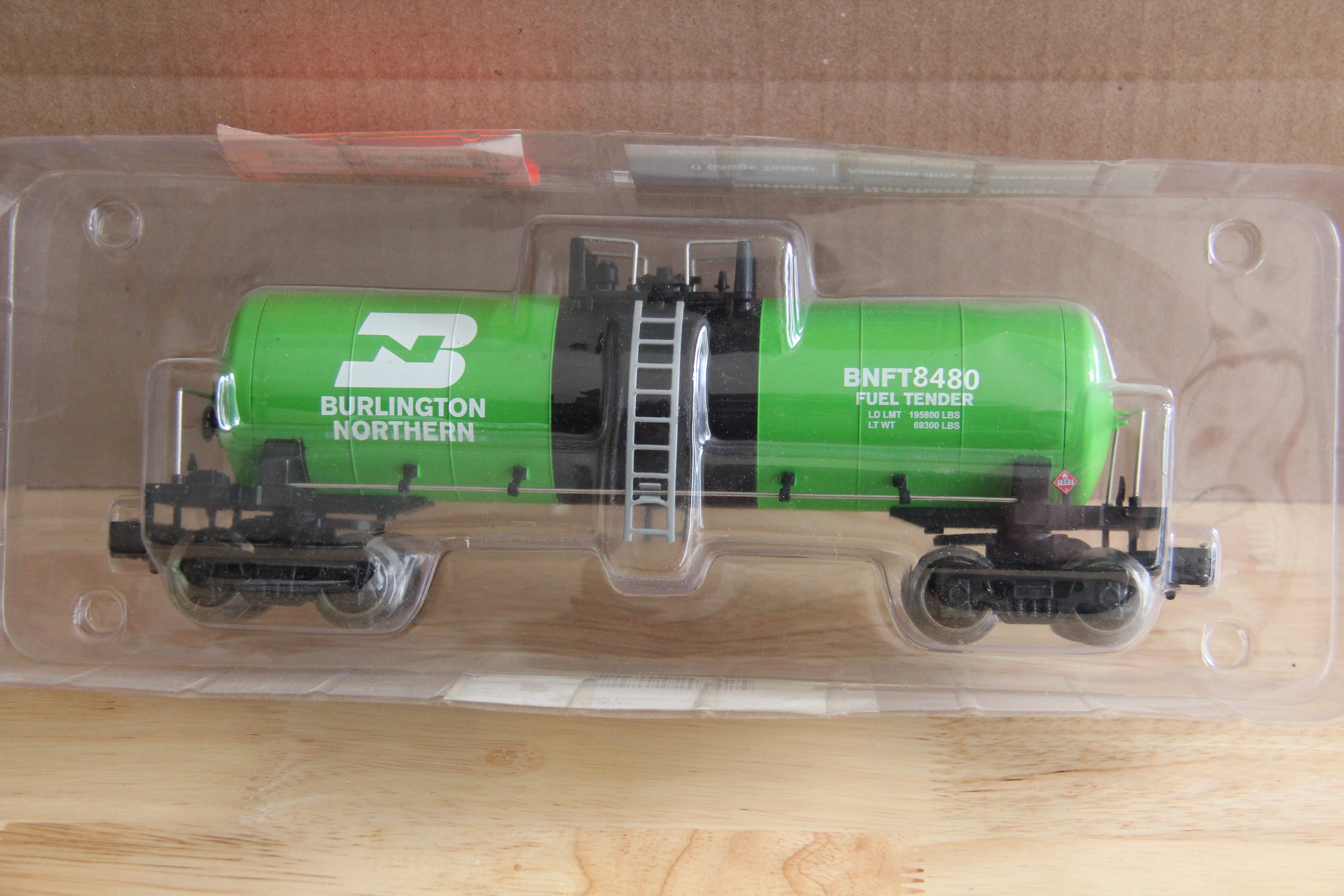 Menards-279-6742 Burlington Northern Tanker-Secondhand-M2007