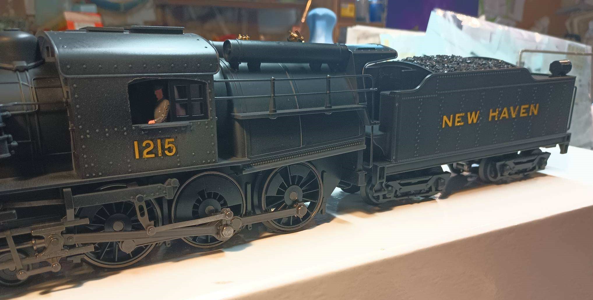 Lionel 2331650NH - Legacy Camelback Steam Locomotive "New Haven" 1215 - Custom by Harry Hieke