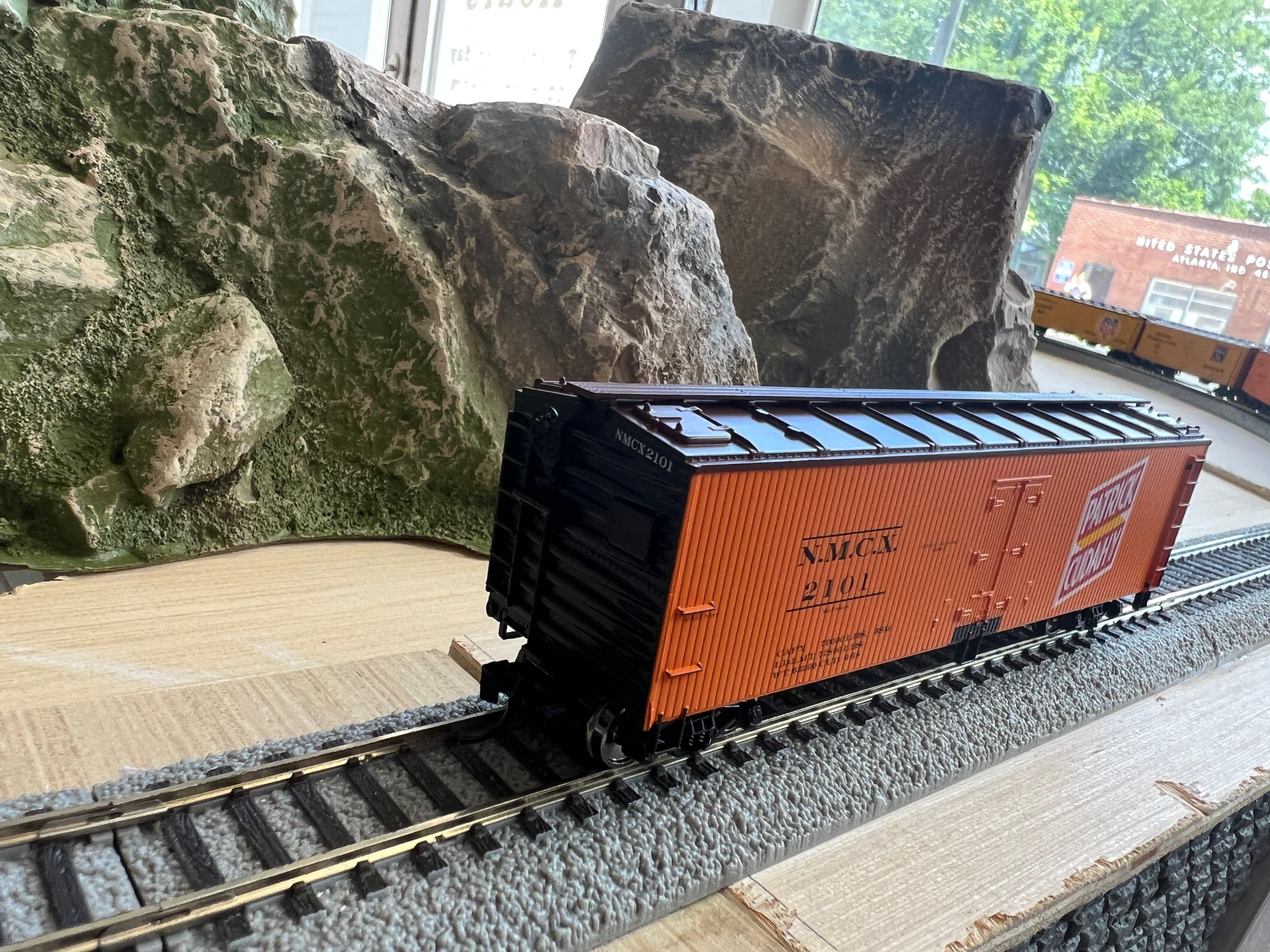 Walthers HO 910-41317 - Mainline - 40' Wood Reefer w/ Steel Ends "NMCX" #2101 (Patrick Cudahy)