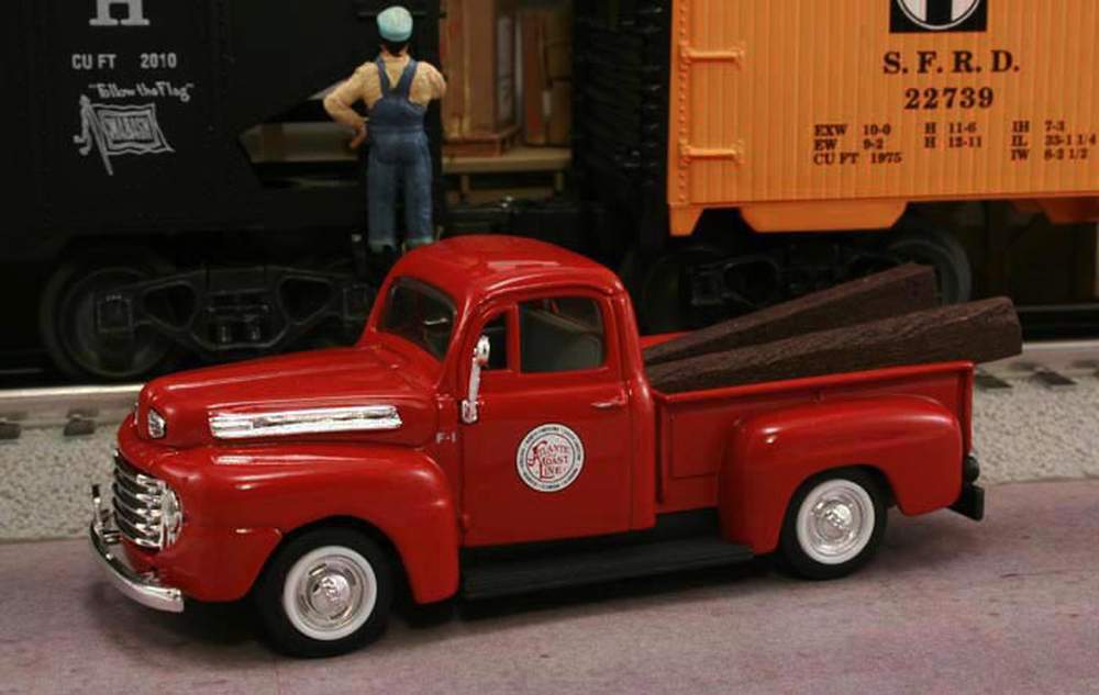 Railyard Truck Series - 1948 Ford F1 Pickup "Atlantic Coast Line Railroad" (Red) 1/43 Diecast Car