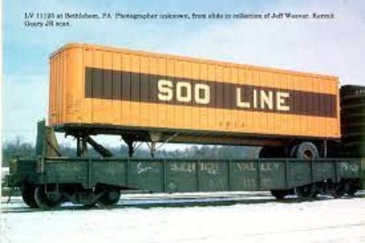 MTH 20-957SOO - Premier - Flat Car "SOO Line" w/ 48' Trailer - Custom Run for MrMuffin'sTrains - MrMuffin'sTrains