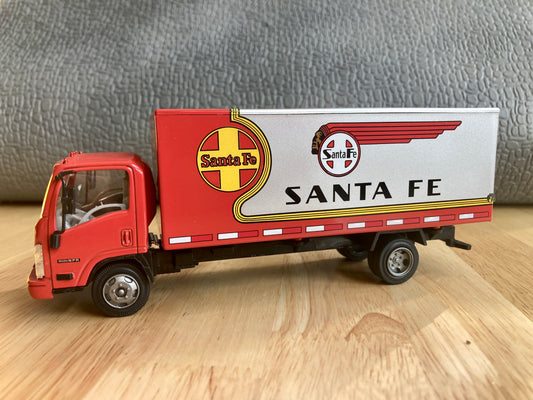 Denver Diecast 279-2669 - Box Truck "Santa Fe" - 1/48 Diecast Car - MrMuffin'sTrains