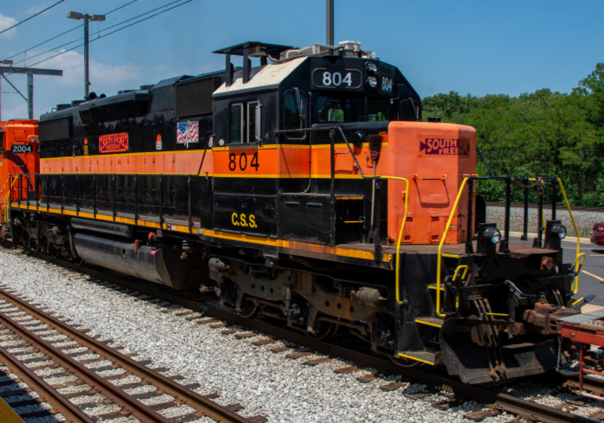 Lionel 263CSS2 - Legacy SD-38 Diesel Locomotive "Chicago South Shore" #805 - Custom Run for MrMuffin'sTrains