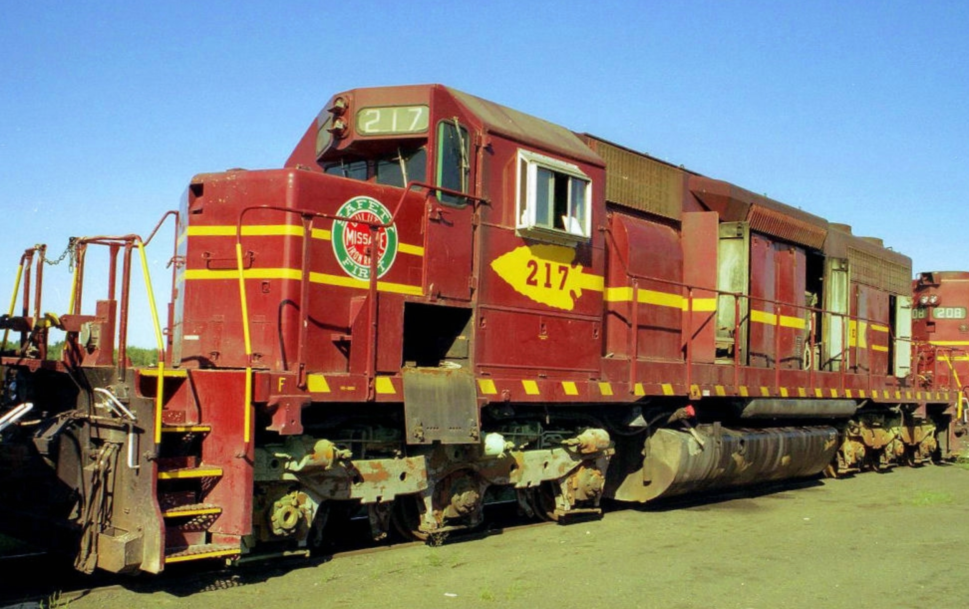 Lionel 263DMIR2 - SD38 Diesel Locomotive "Duluth, Missabe & Iron Range" #217 - Custom Run for MrMuffin'sTrains