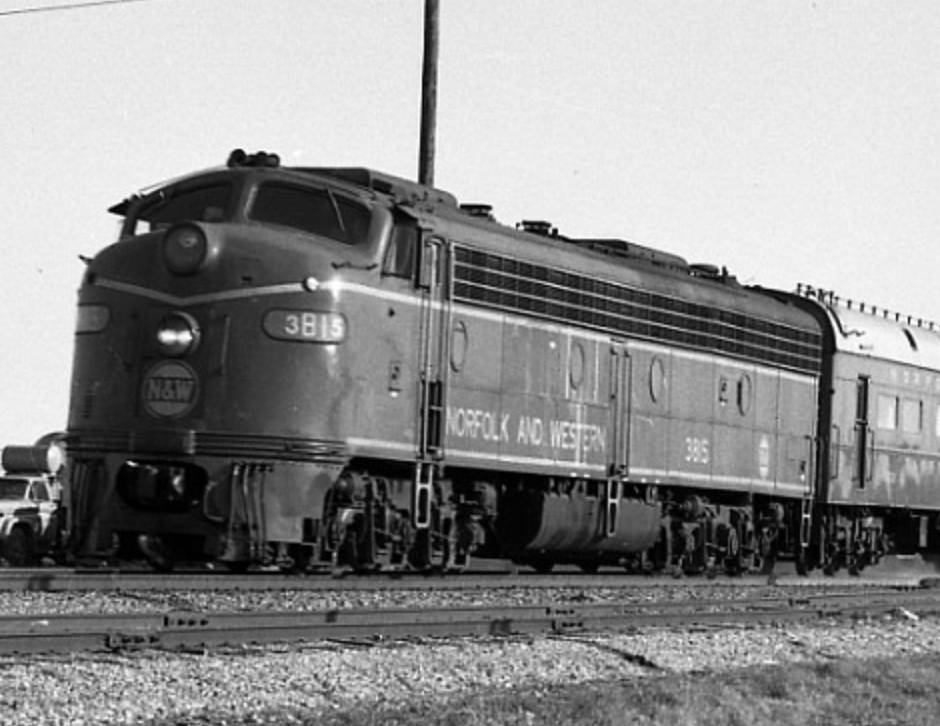 Lionel 26333NW - Legacy E8 AB Diesel Set "Norfolk & Western" #3815 and SuperBass B #TBD - Custom Run for MrMuffin'sTrains