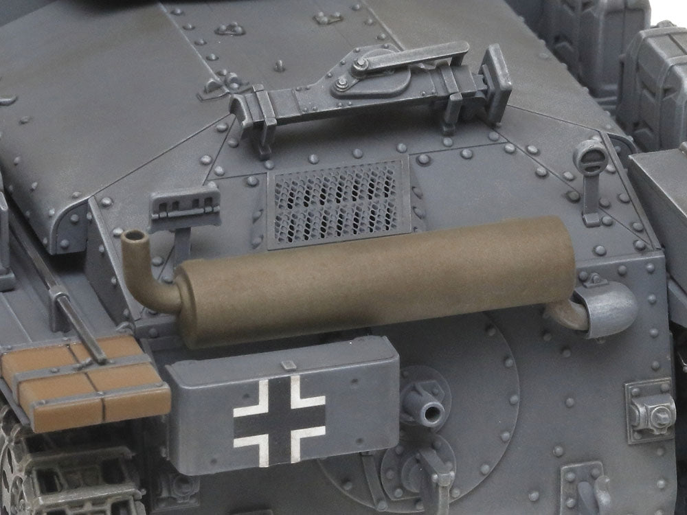 Tamiya 35369 - Panzer 38(t) Ausf.E/F - 1/35 Scale Model Kit