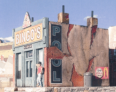 Downtown Deco HO 1029 - Bingo's Pool Hall Building (Kit)