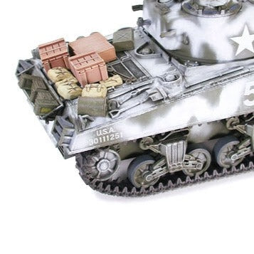 Tamiya 35251 - U.S. M4A3 Sherman 105mm Howitzer - 1/35 Scale Model Kit