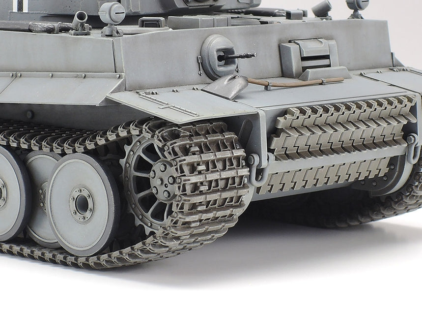 TAMIYA 35227 1/35 German Tiger I Initial Production Ausführung Afrika TAMIYA 35227 1/35 German Tiger I Initial Production Ausführung Afrika