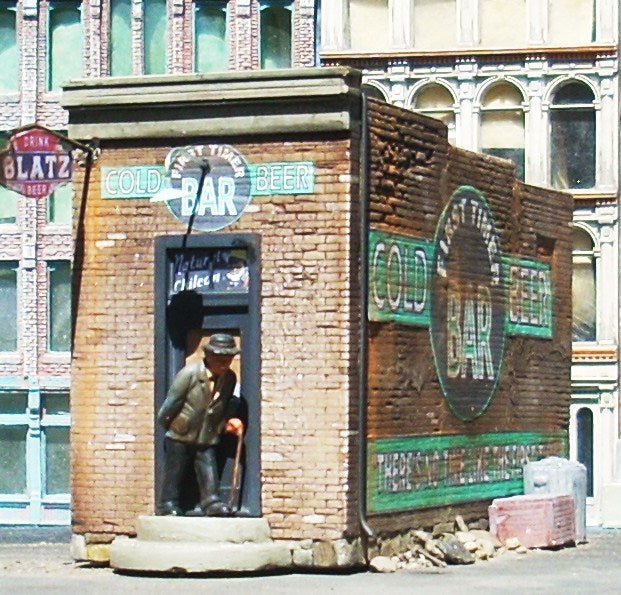 Downtown Deco O 52 -  First Timer Bar Building (Kit)