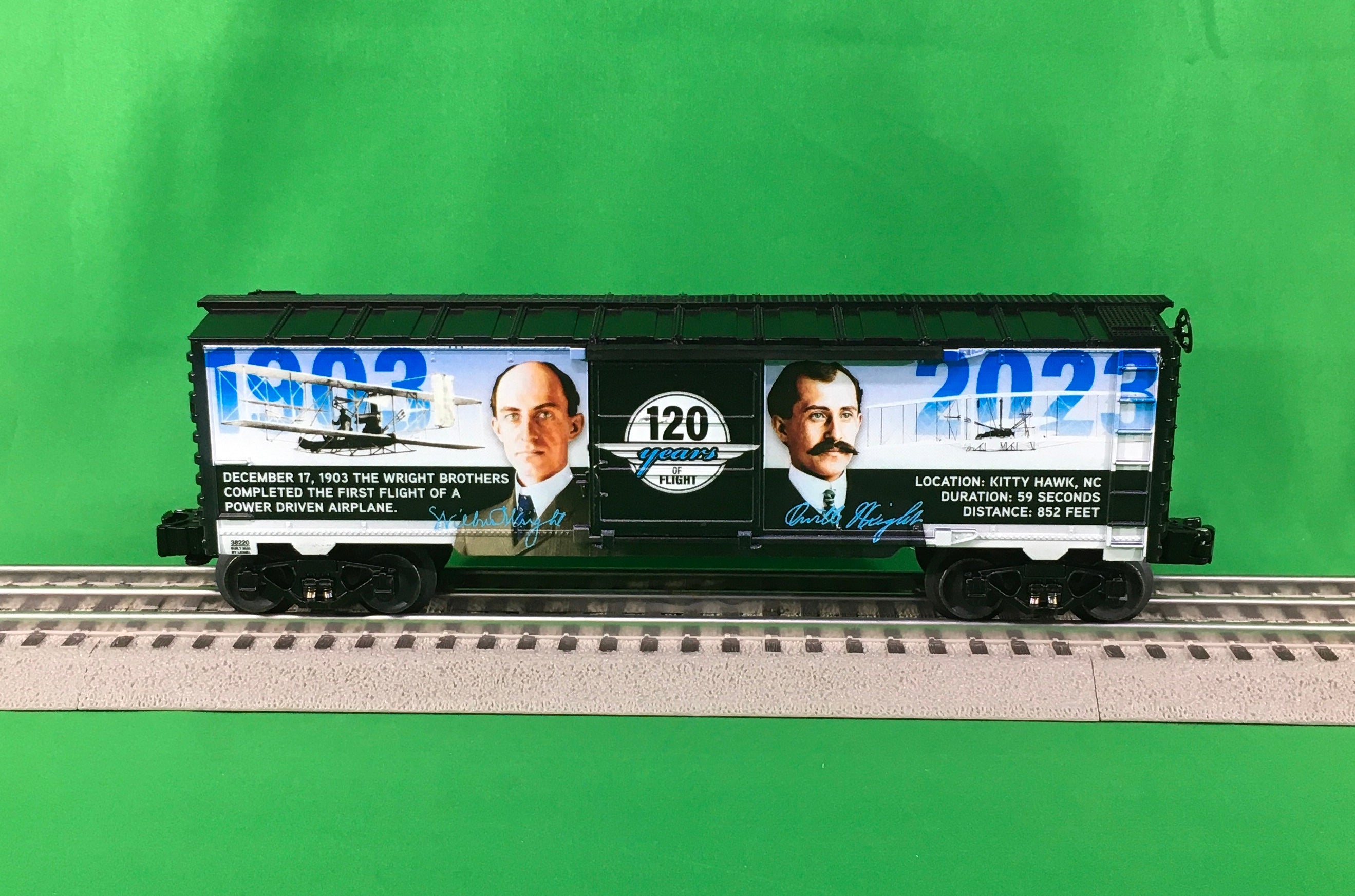 Lionel 2338220 - U.S. American History "Wright Brothers" Boxcar (120th Anniversary)