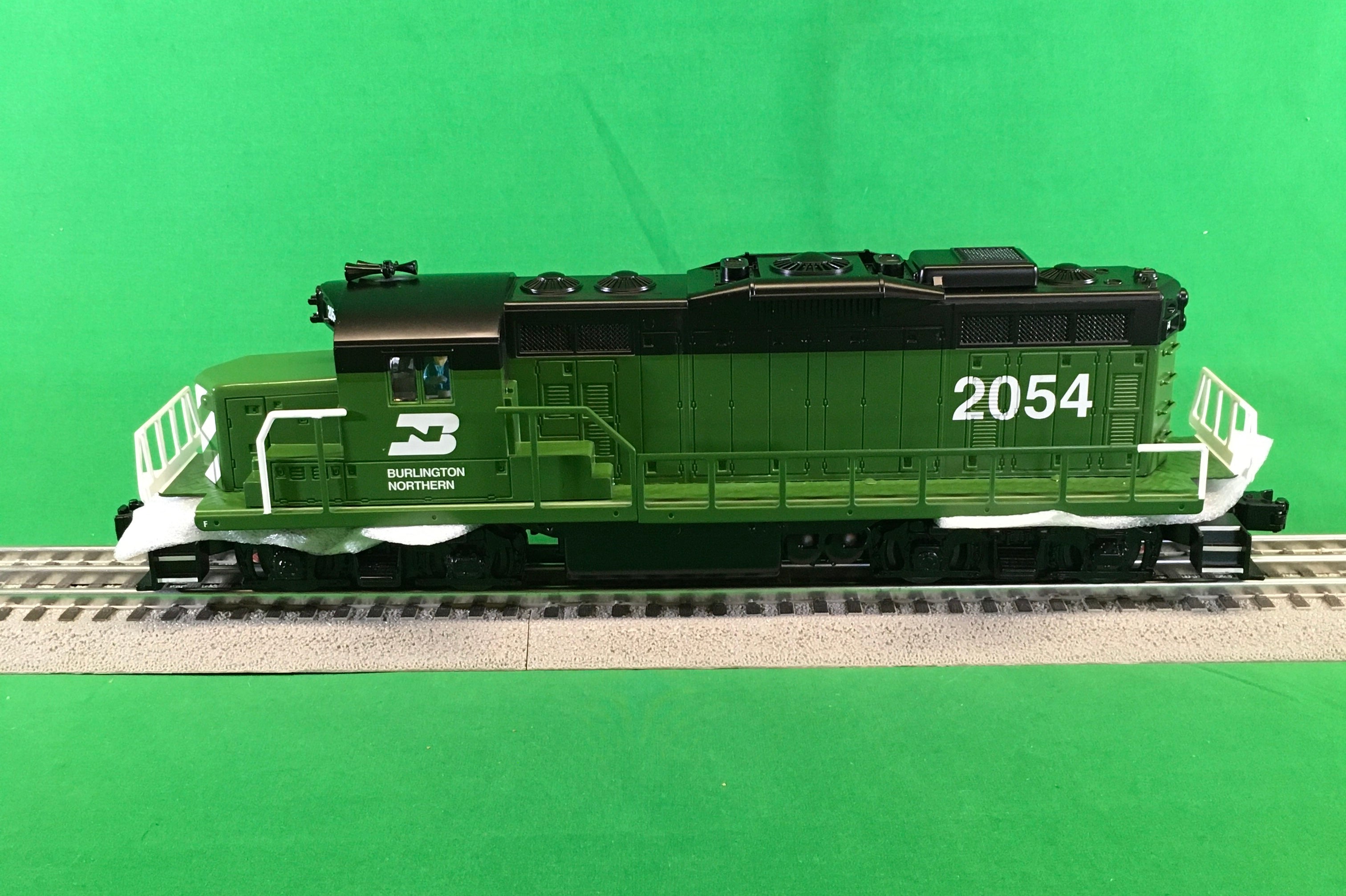 Lionel 2234170 - LionChief+ 2.0 GP20 Diesel Locomotive "Burlington Northern" #2054