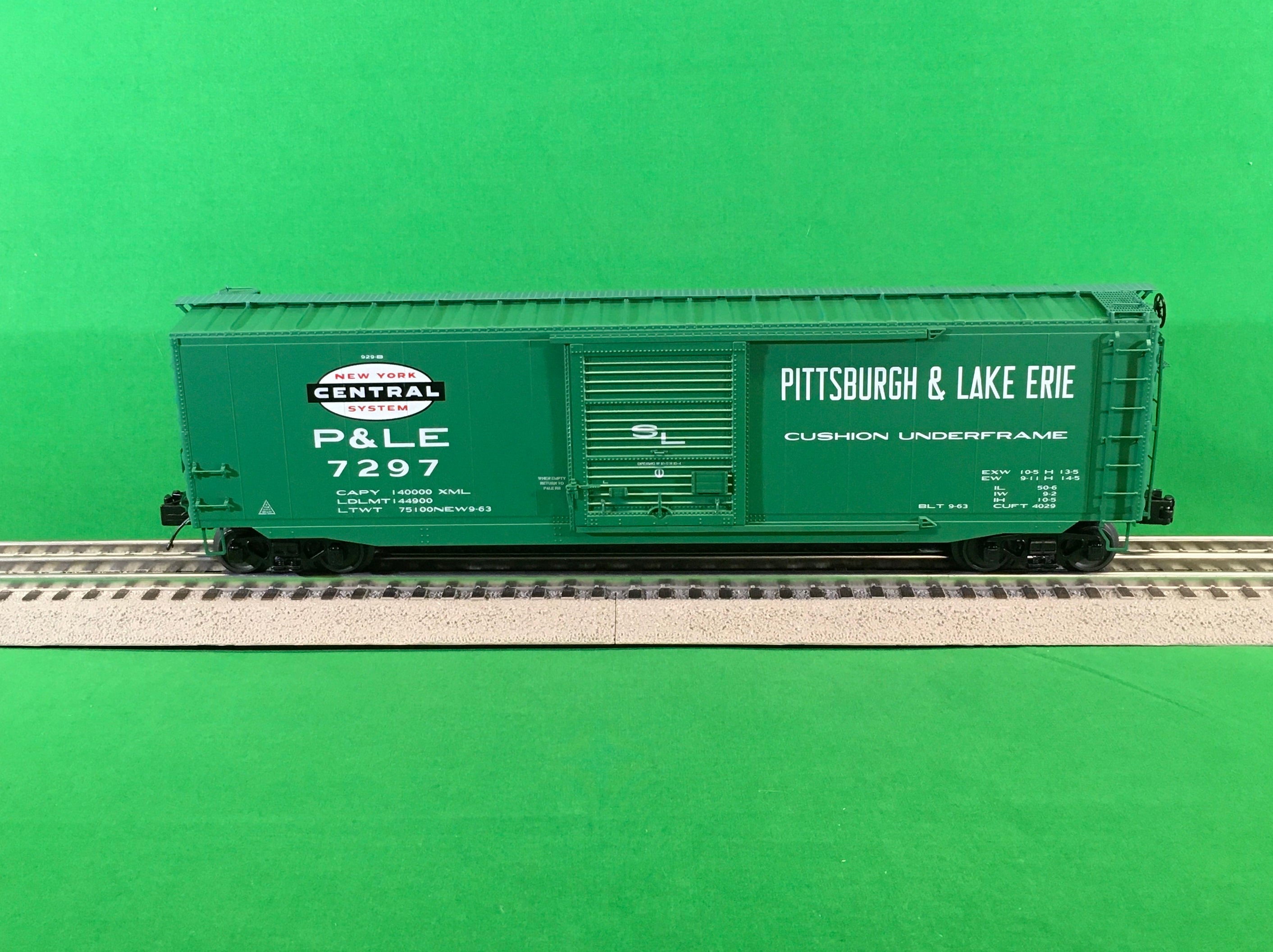 MTH 20-99378 - 50’ PS-1 Box Car "Pittsburgh & Lake Erie" w/ Youngstown Door