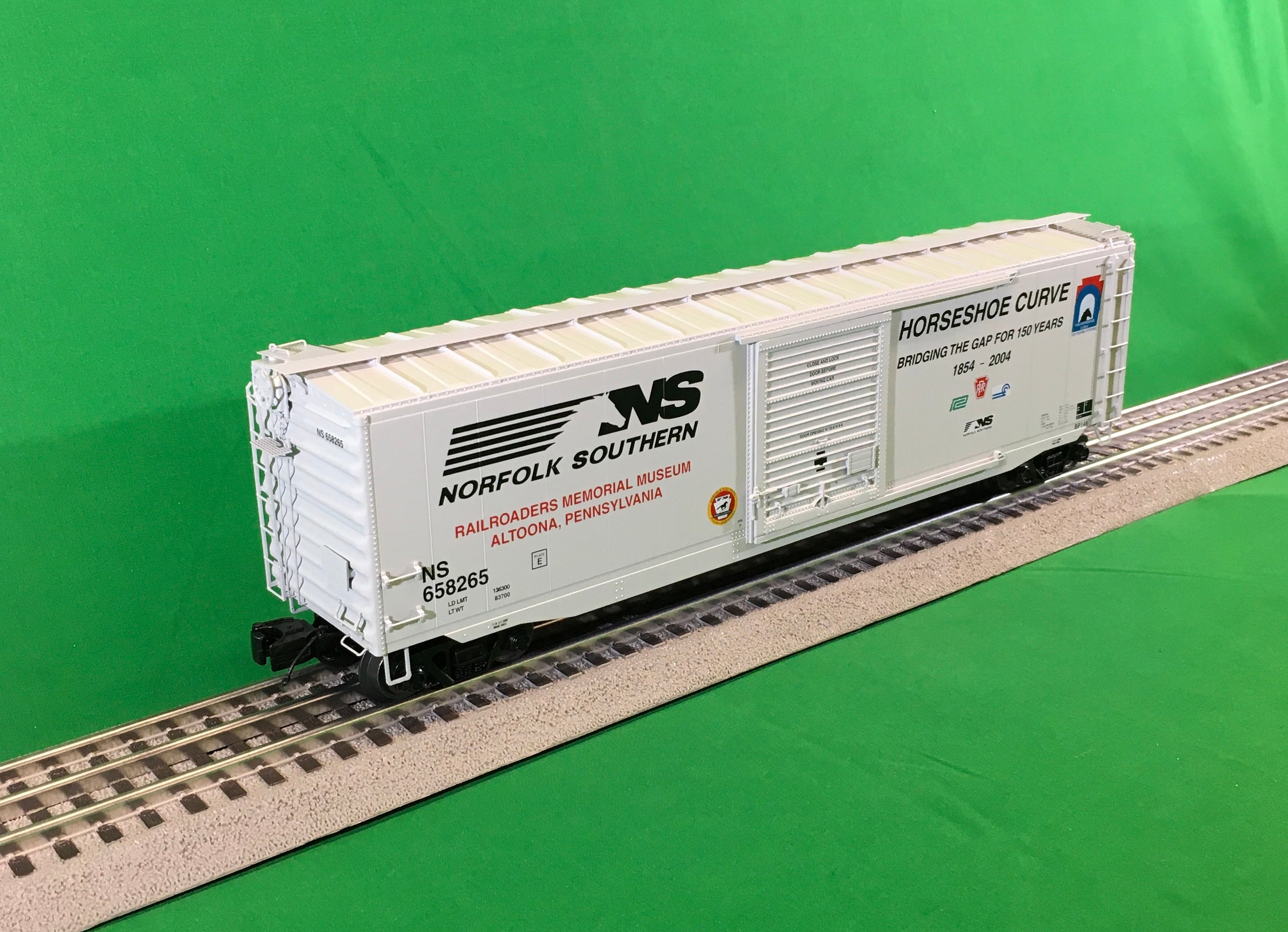 MTH 20-99379 - 50’ PS-1 Box Car "Norfolk Southern" w/ Youngstown Door