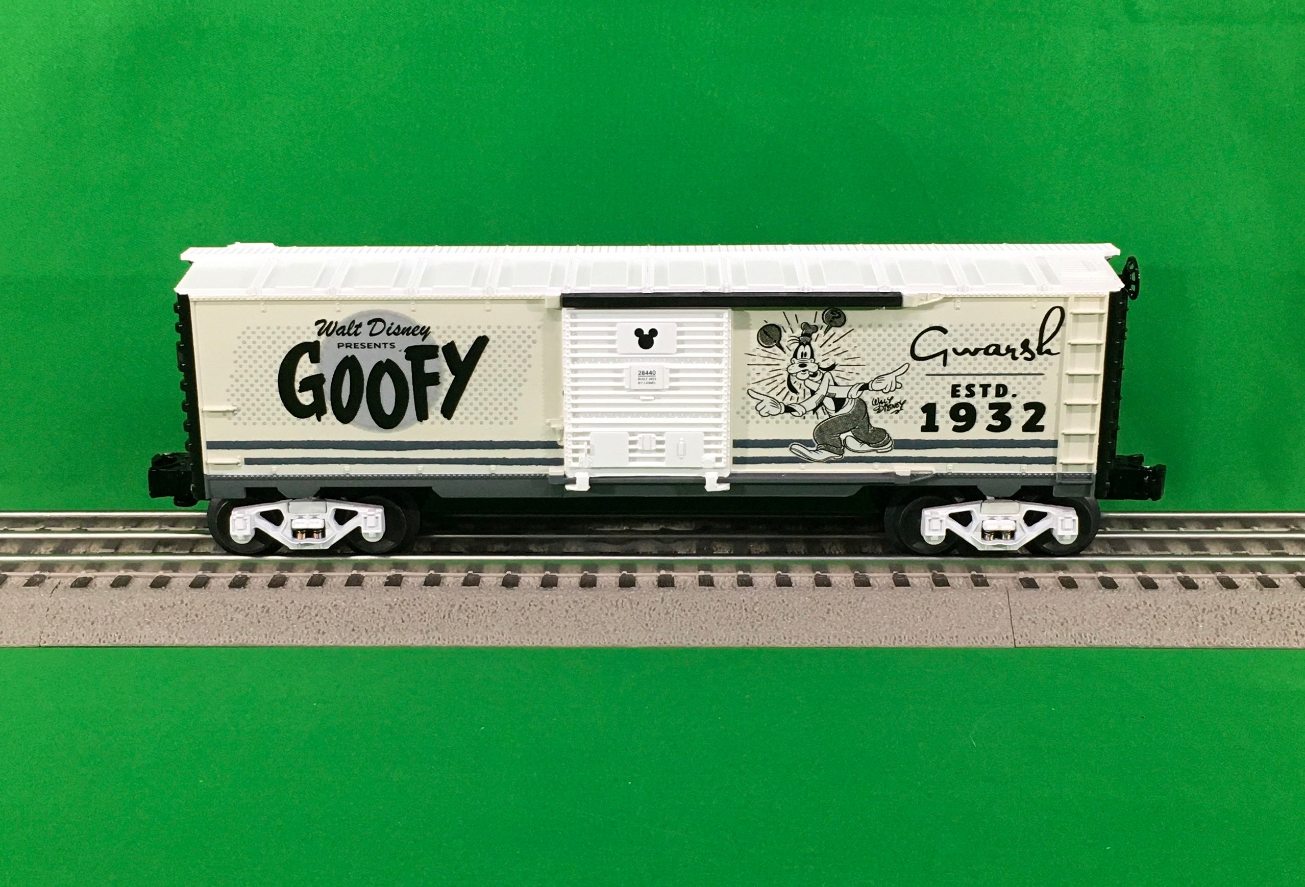 Lionel 2328440 - Disney - 100 Years of Wonder "Goofy" Vault Moments Boxcar