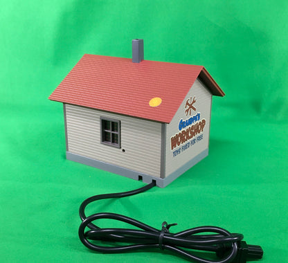 Lionel 2329140 - Grandpa's Workshop w/ Sounds