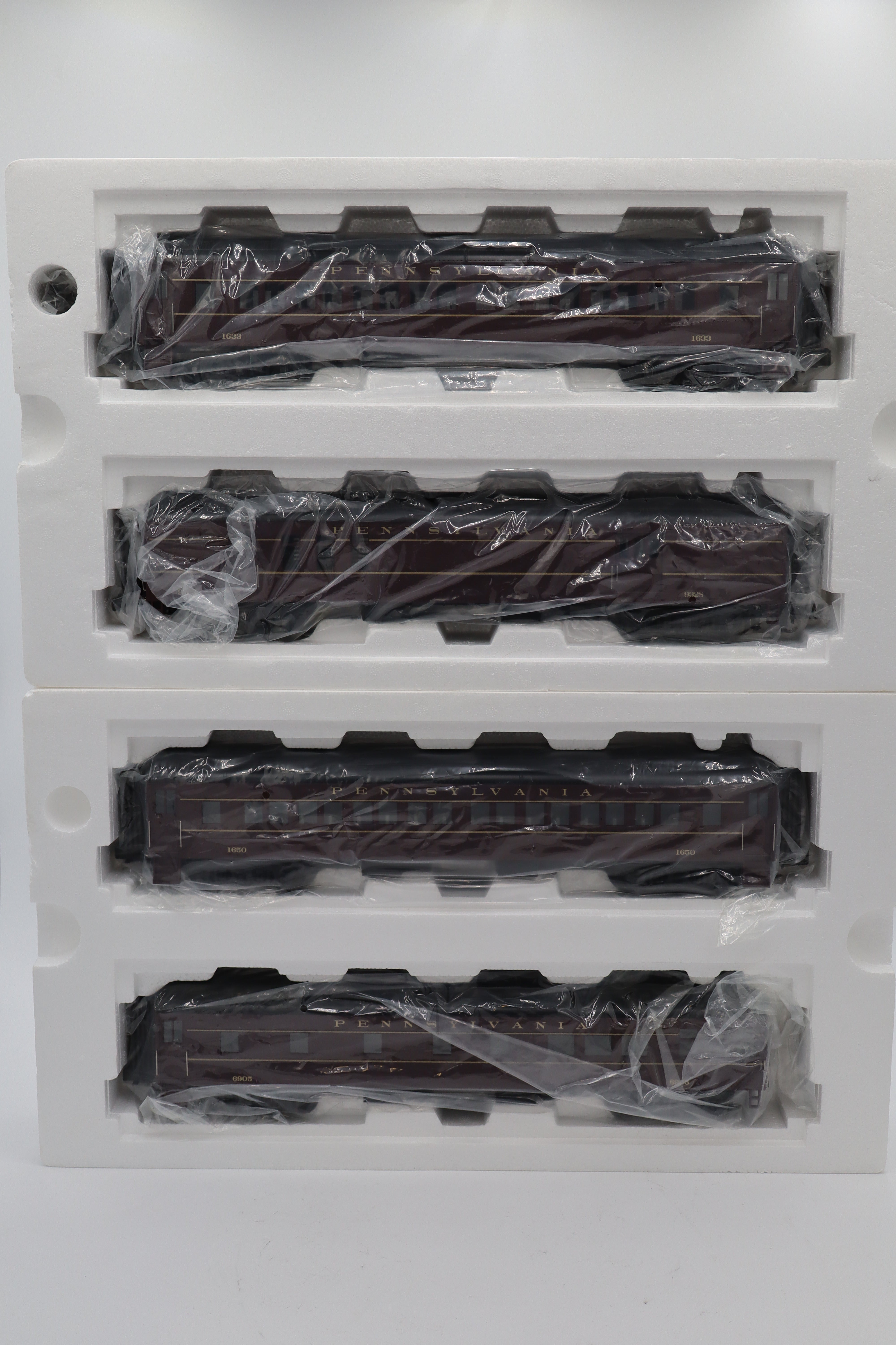 Rail King 30-6964 Pennsylvania 4 Car 60' Madison Passenger Set-Second hand-M8169