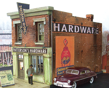 Downtown Deco HO 1049 - Patterson's Hardware Building (Kit)