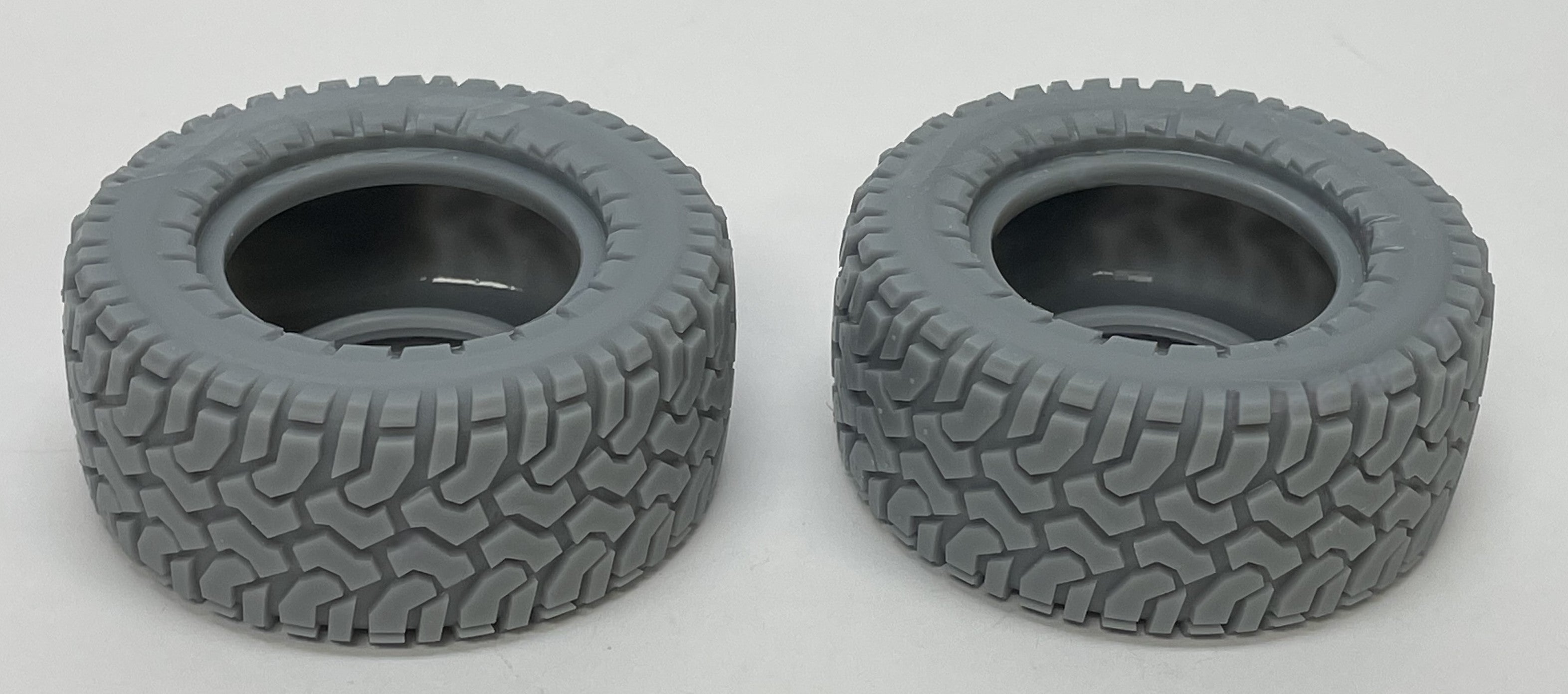 PPM-33631 - Large Earth-Mover Tire- for Flat Car (Load) (2)