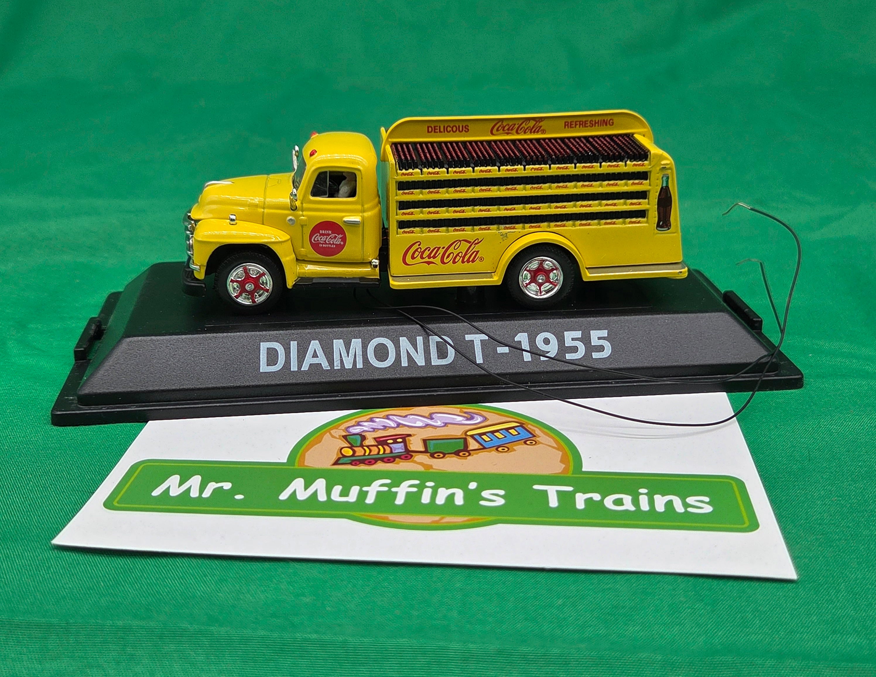 MrMuffin’s - Diamond T - 1955 Bottle Truck "Coca-Cola" w/ Lights - 1/50 - Custom by Dr Jack
