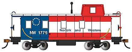 Bachmann HO 14006 - Slanted Offset Cupola Caboose "Norfolk & Western" #1776 (Bicentennial)