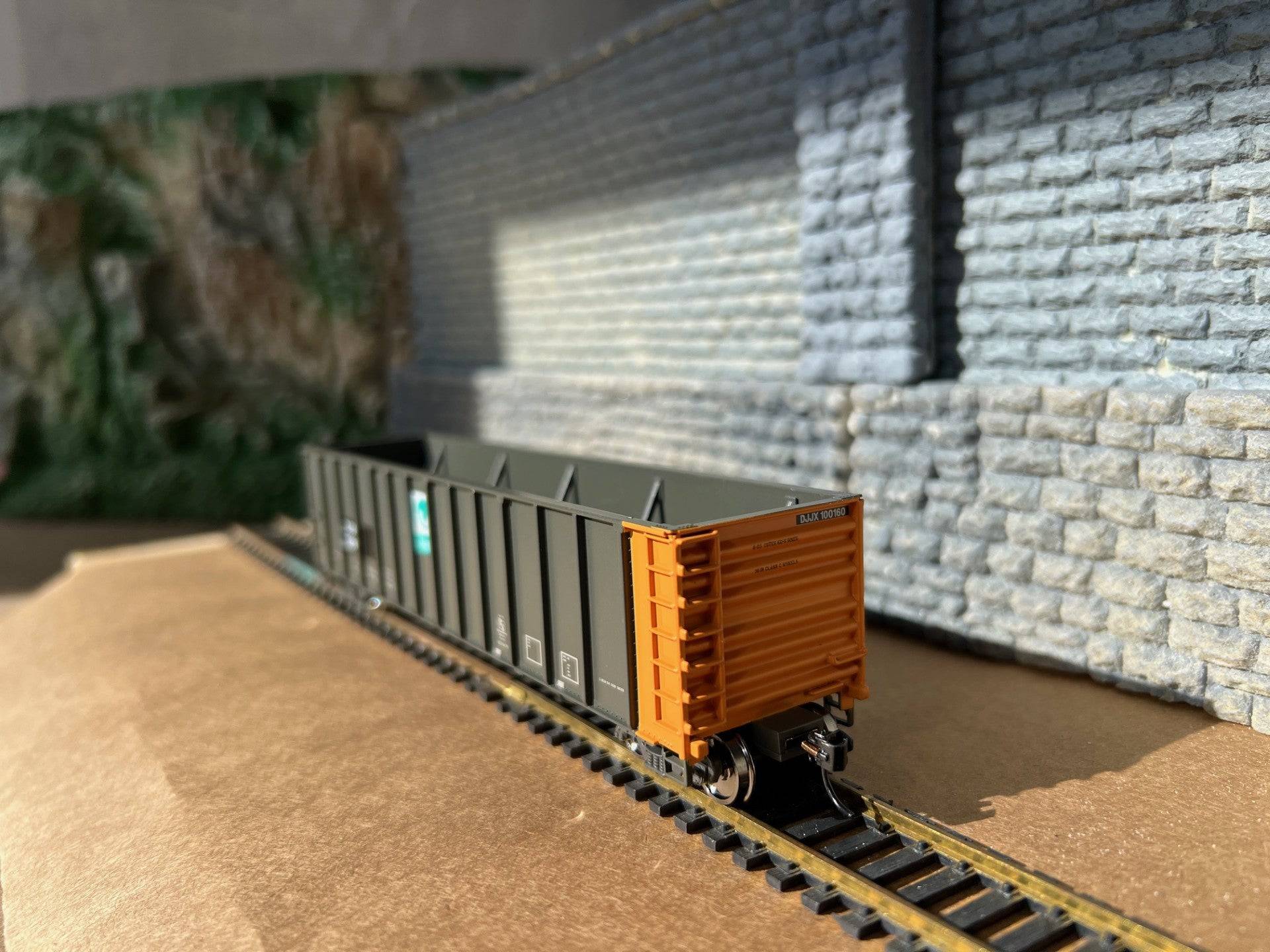 Walthers HO 910-56212 - Mainline - 50' PS4000 High-Side Gondola "Joseph Transport" #100192 (JTTX)