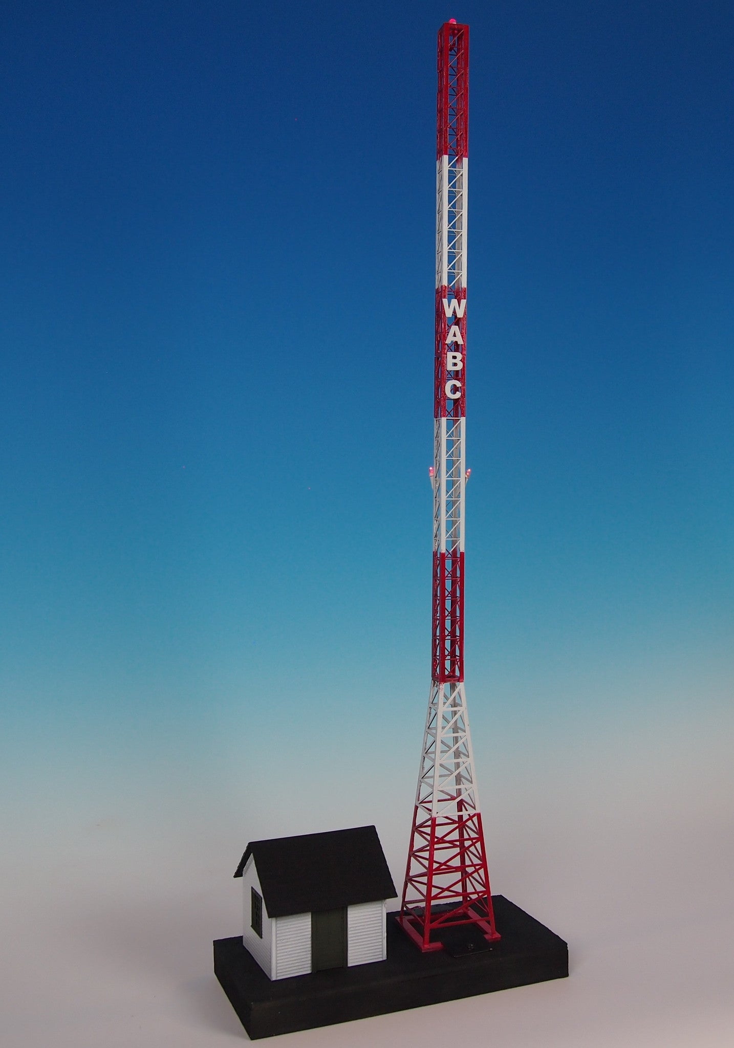 Korber Models #703 - O Scale - Radio Station & Tower w/ Flashing LED Kit