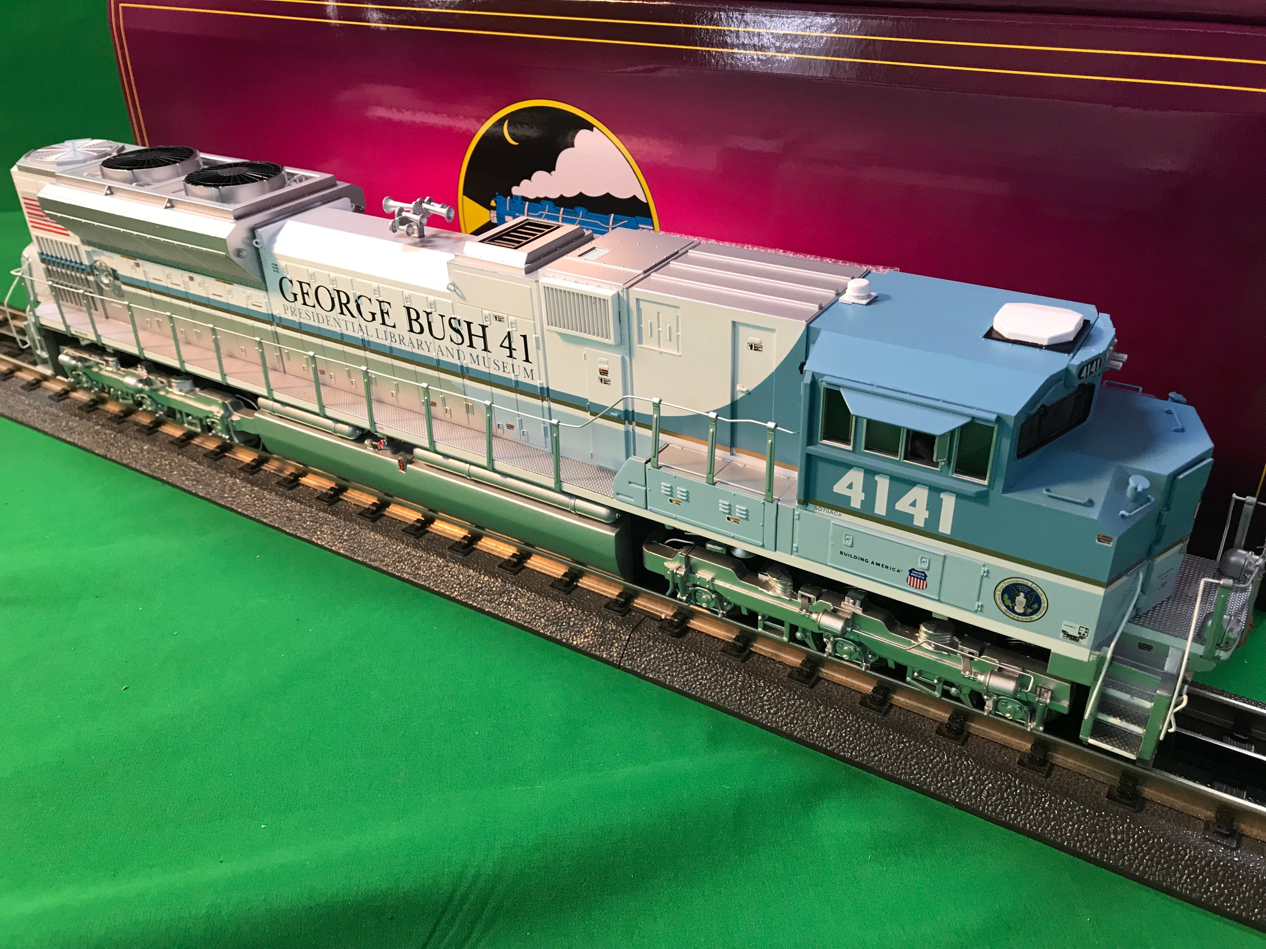 MTH 20-21155-1 - SD70ACe Diesel Engine "George H. Bush" #4141 w/ PS3 - Second-Hand - M0826