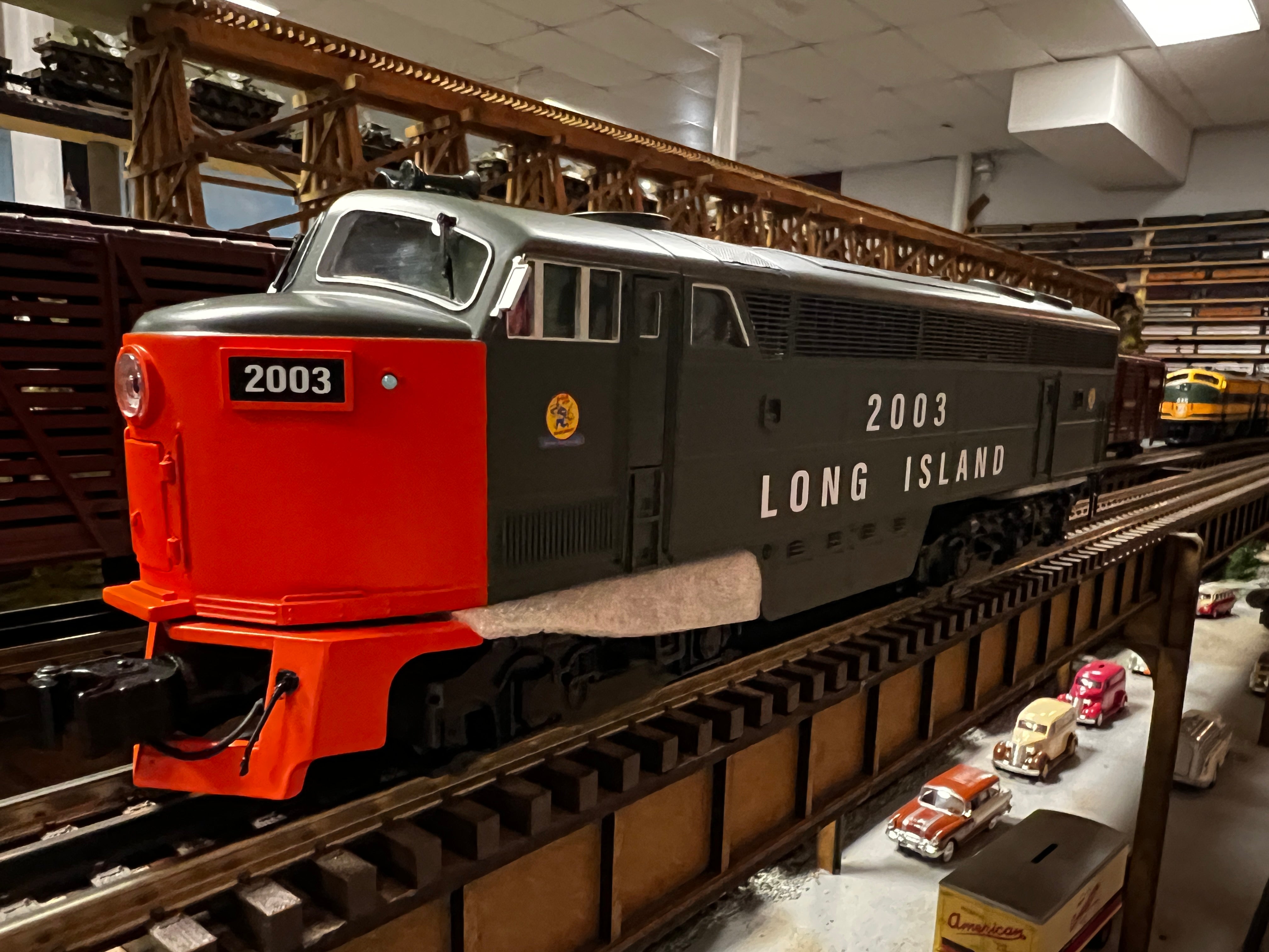 Lionel 2233282 - Legacy C Liner Diesel Locomotive "Long Island" #2003