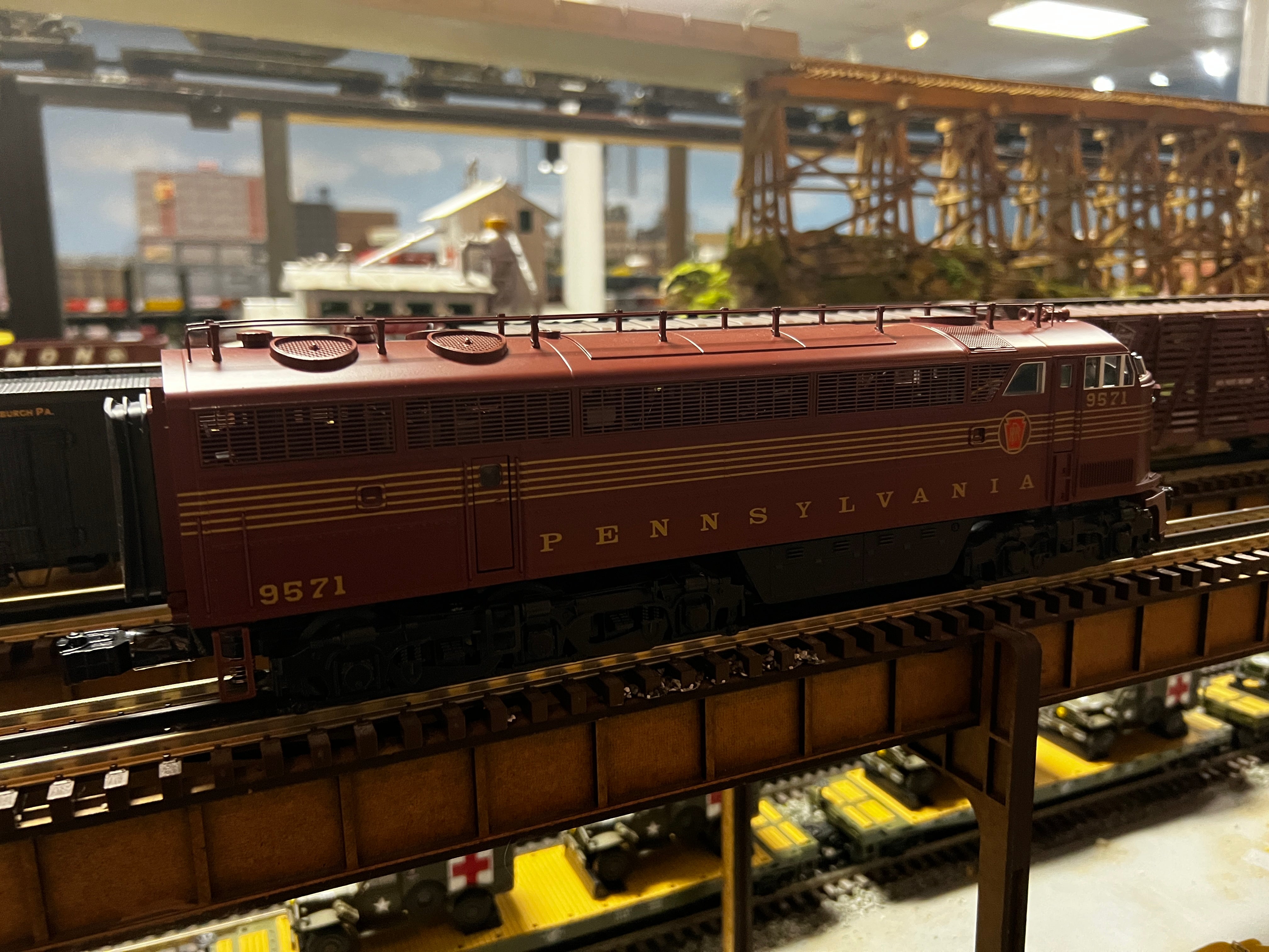 Lionel 2233311 - Legacy C Liner Diesel Locomotive "Pennsylvania" #9570