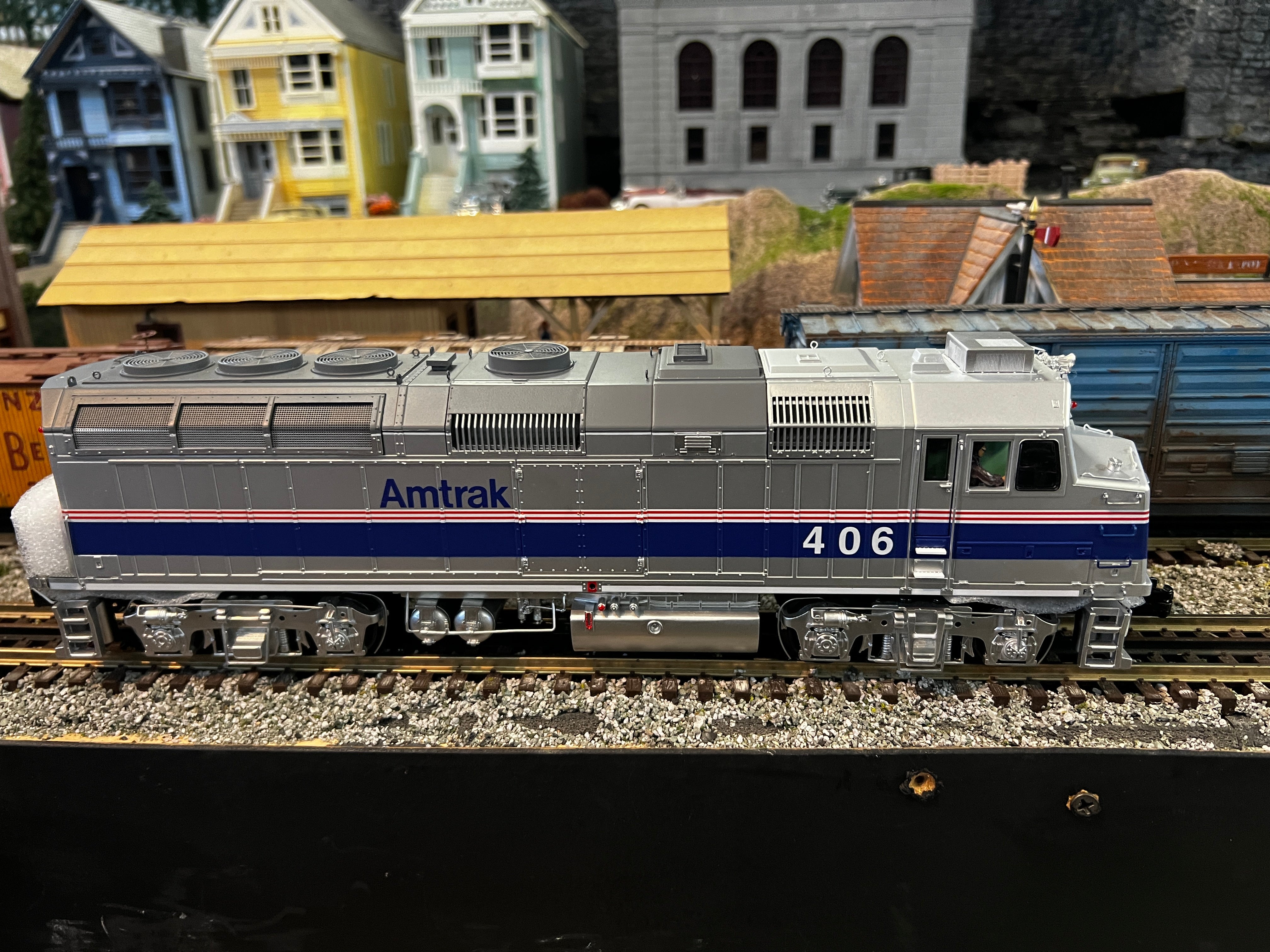 Atlas O 30138033 - Premier - F40PH Diesel Locomotive "Amtrak" Phase IV #406