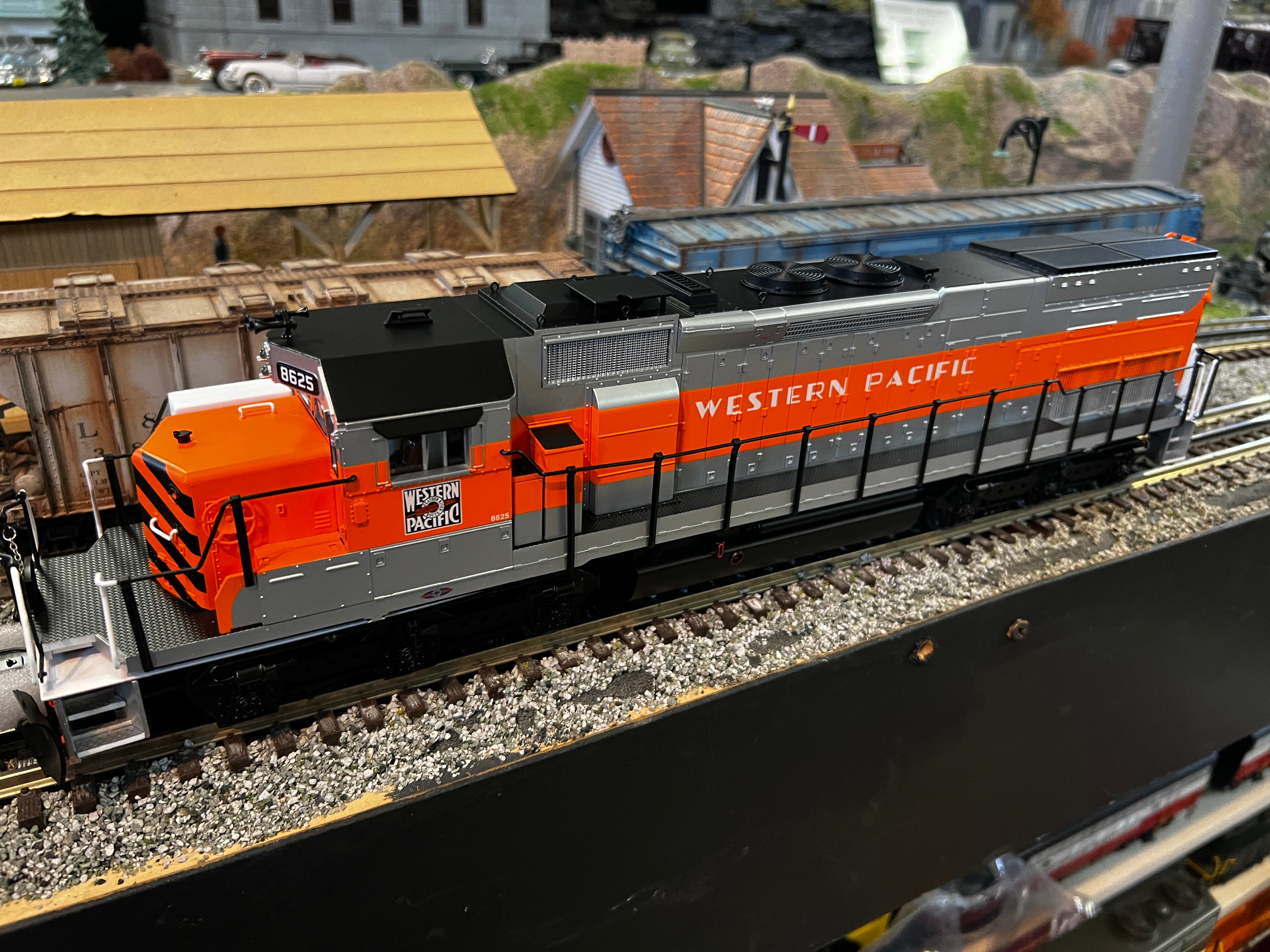 Lionel 2333422 - Legacy SD40T-2 Diesel Locomotive "Western Pacific" #8794