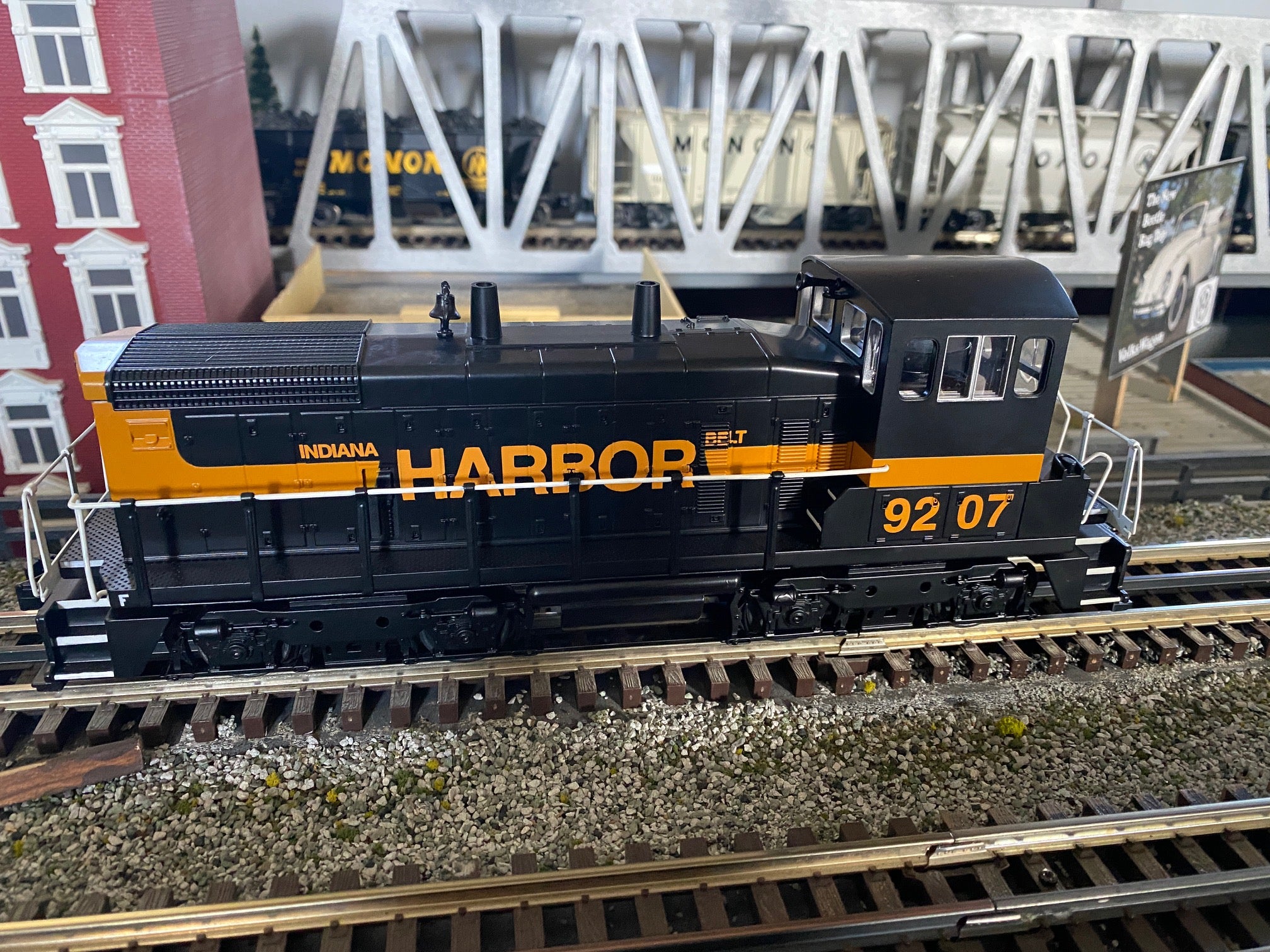MTH 30-2142IHB-1 - RailKing - SW1500 Diesel Switcher "Indiana Harbor Belt" #9209 w/ PS3- Custom Run for MrMuffin'sTrains