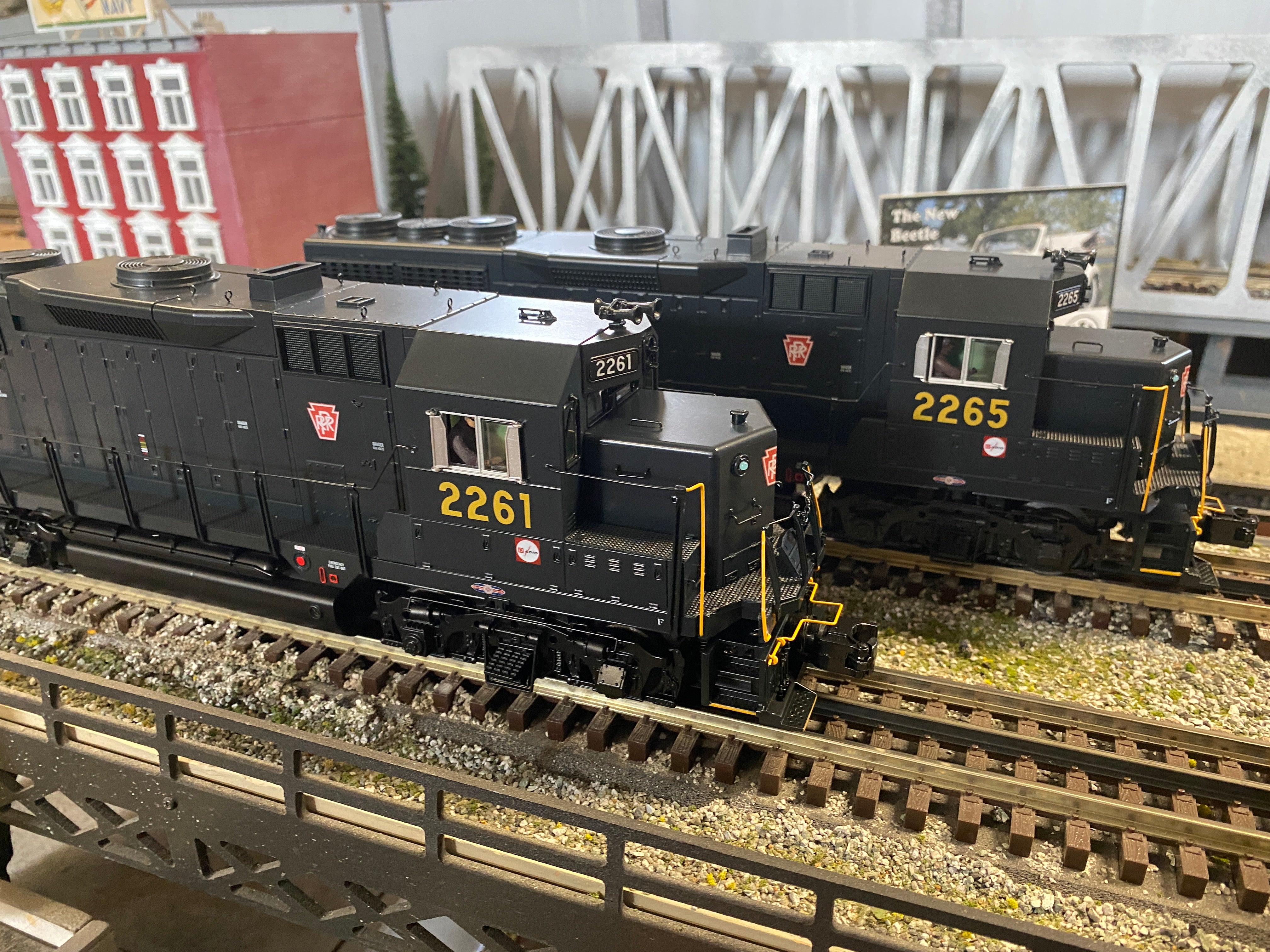 MTH 20-21556-1 - GP-35 Diesel Engine "Pennsylvania" #2261 w/ PS3
