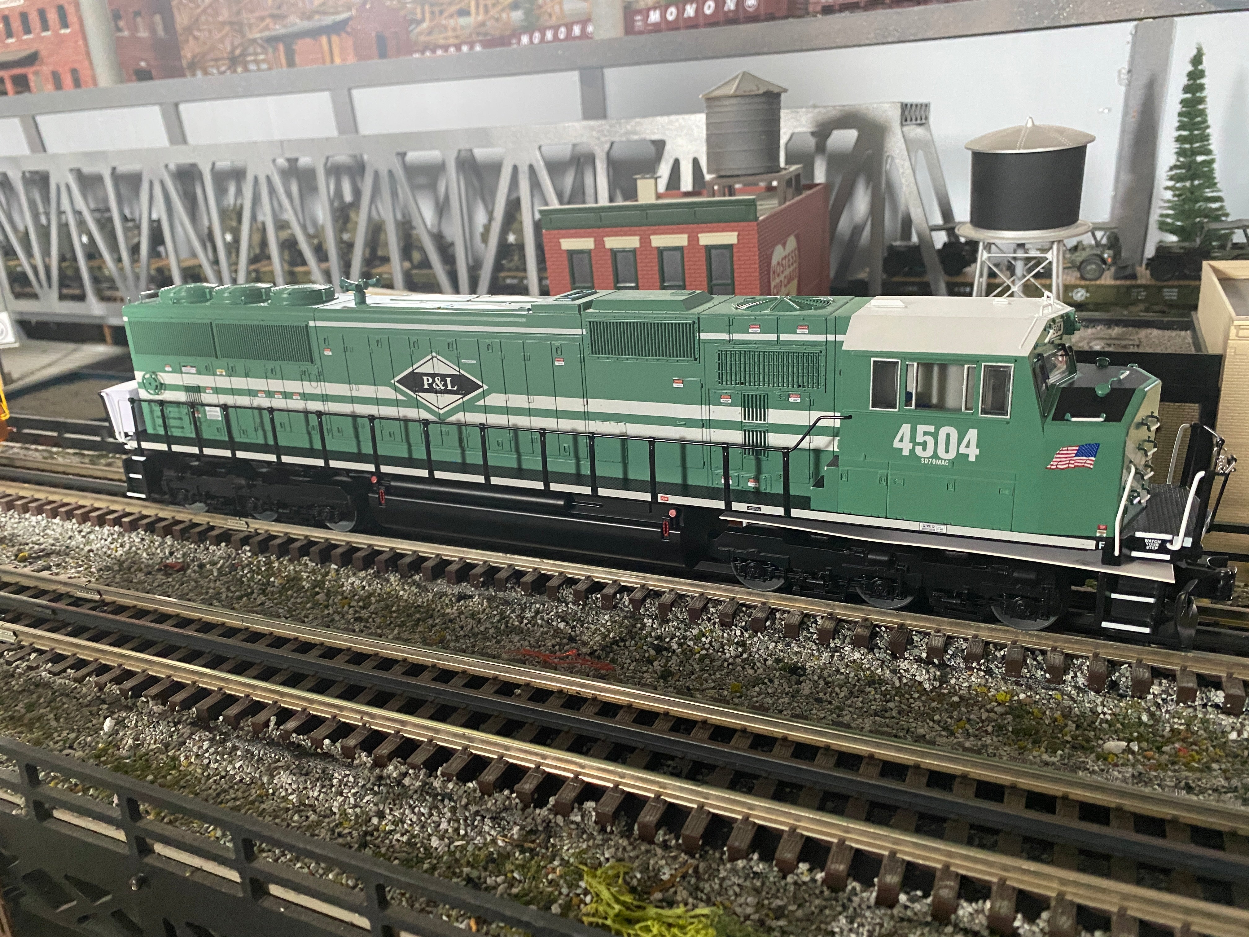 Lionel 2233072 - Legacy SD70MAC Diesel Locomotive "Paducah & Louisville" #4504