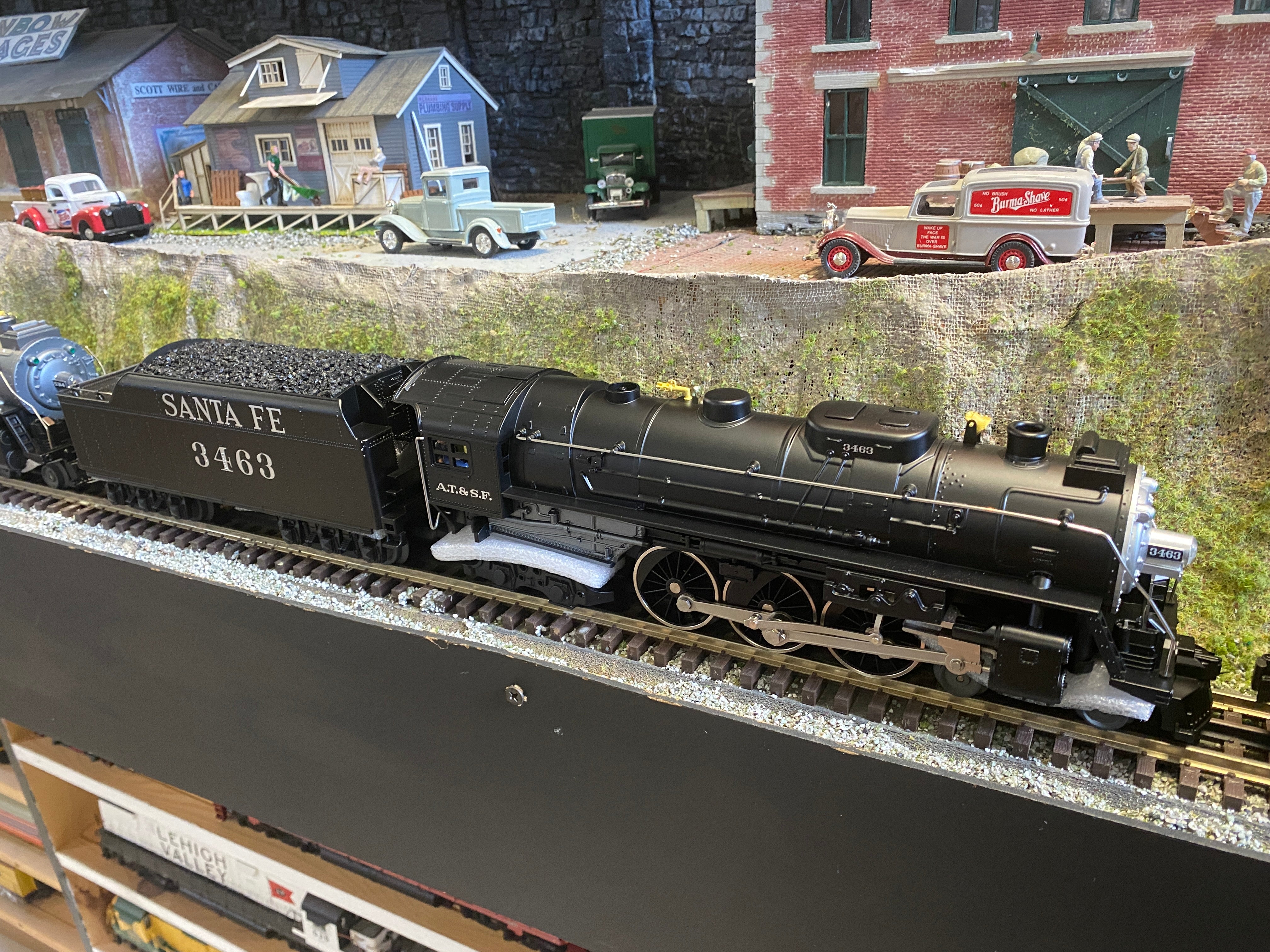 Lionel 2232030 - LionChief+ 2.0 Hudson Steam Locomotive "Santa Fe" #3463