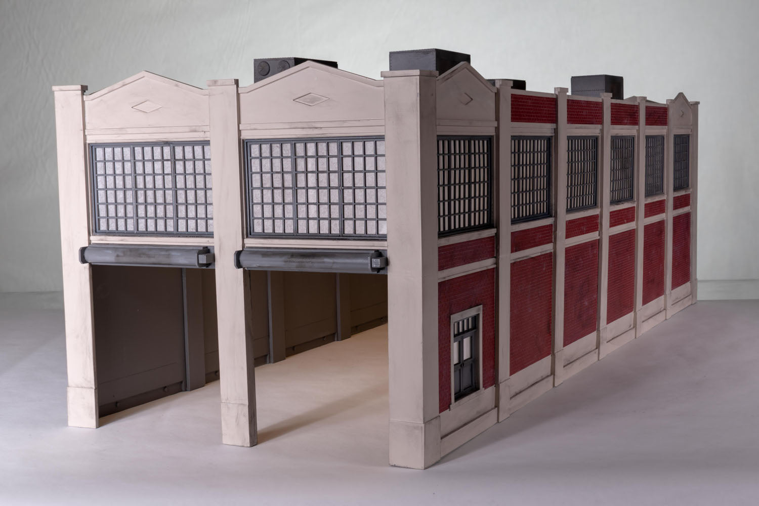 Korber Models #MRS1132 - O Scale - 2 Stall Engine House (Brick) Kit
