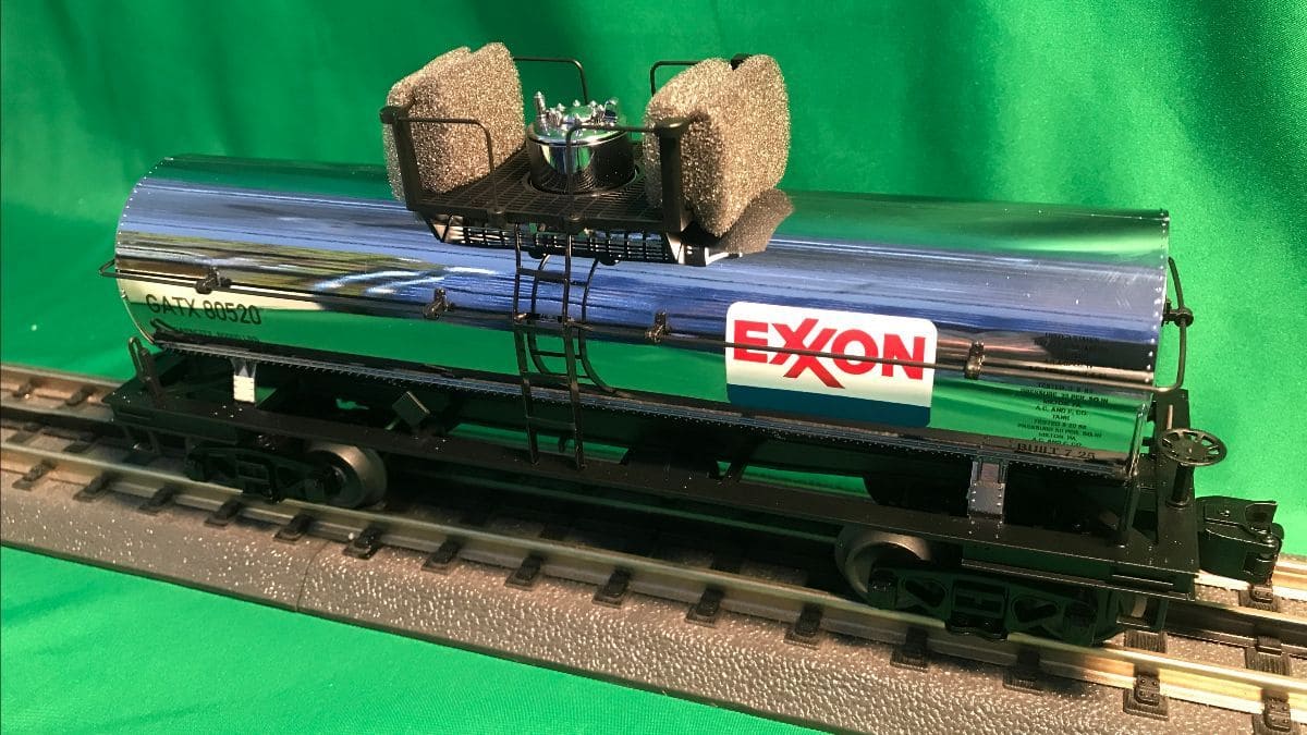 MTH 30-73550 - Tank Car "Exxon" 