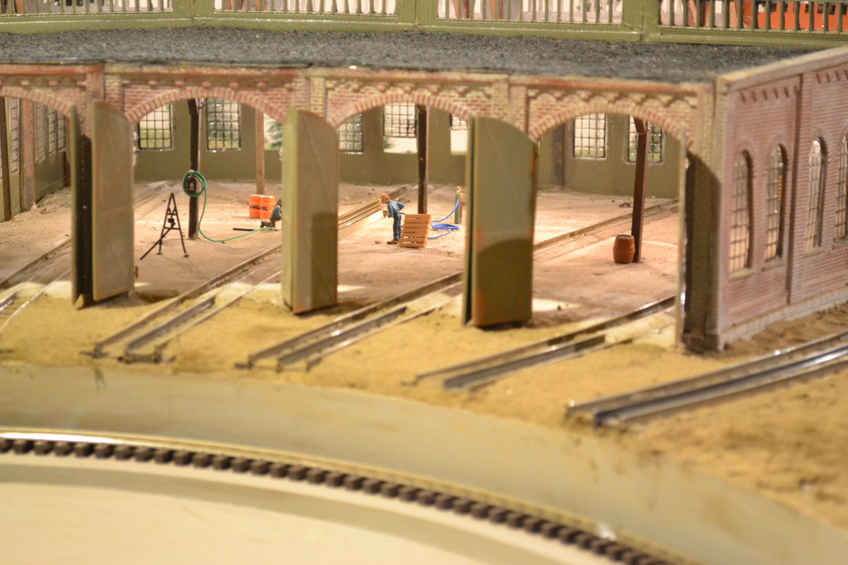 Korber Models #304 - O Scale - 3 Stall Roundhouse Kit - MrMuffin'sTrains