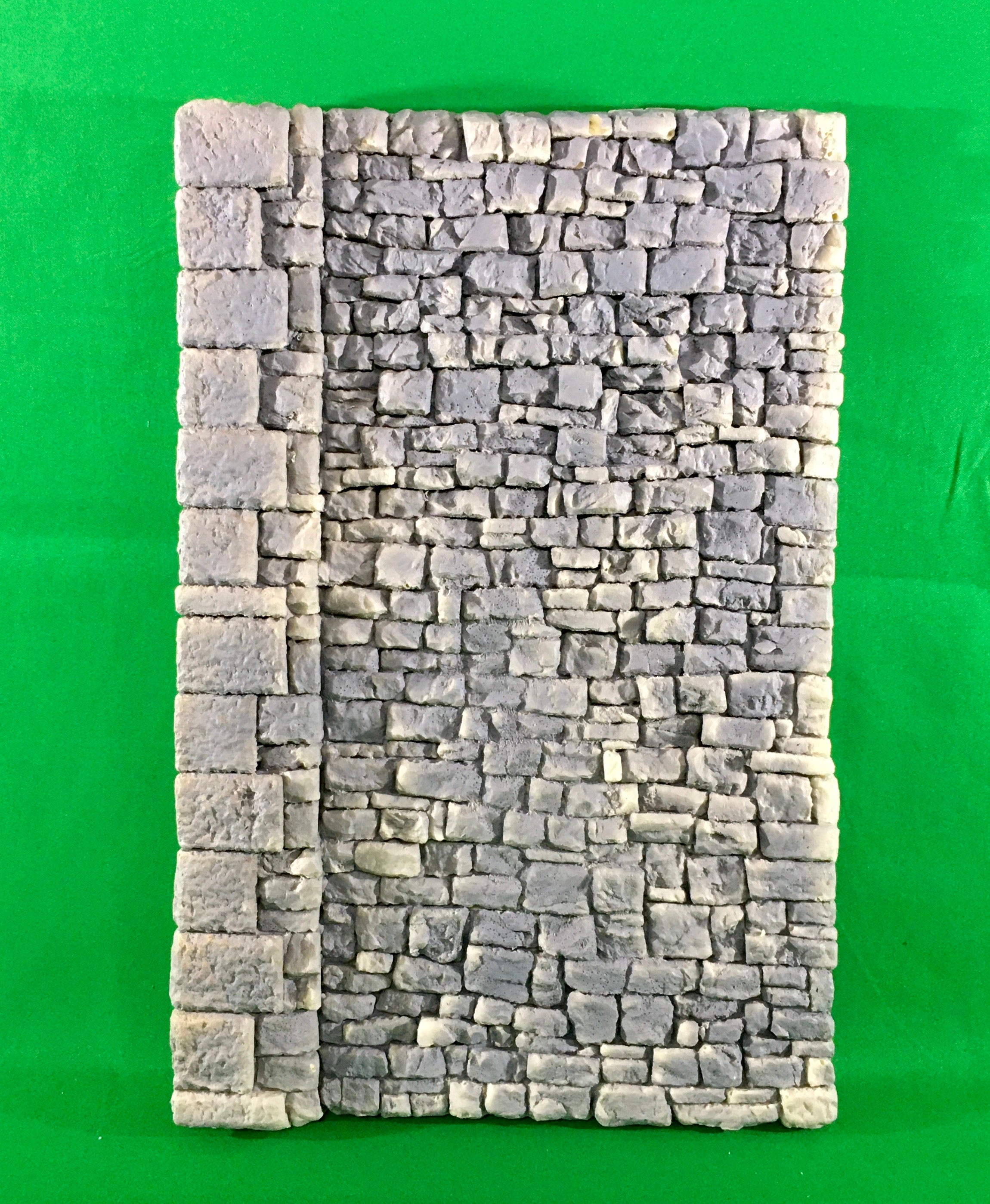 Atherton Scenics FL6160 - "Rough Cut" Vertical Stone Wall