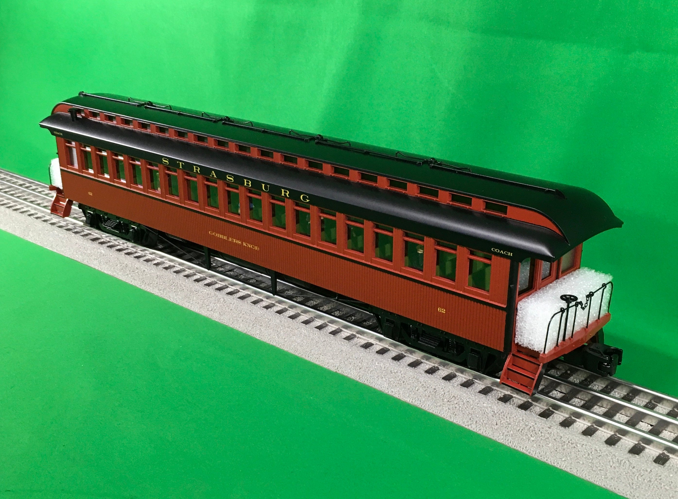 Lionel 2227050 - 2000s Wood Coach "Strasburg" #1 (2-Car) Set 1