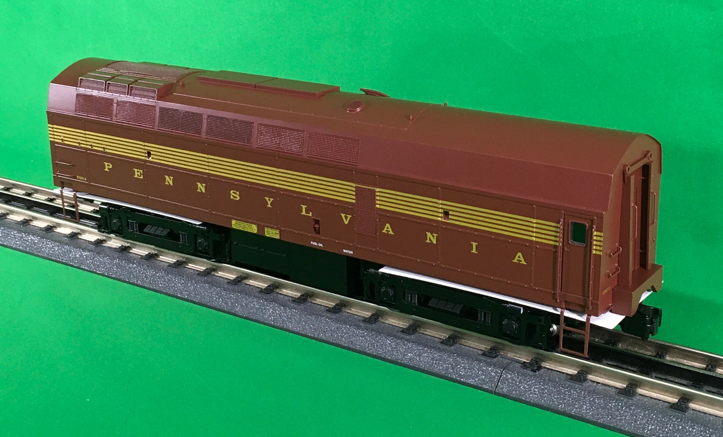 Lionel 2133268 - Legacy Sharknose B Unit "Pennsylvania" #5780B (Powered)