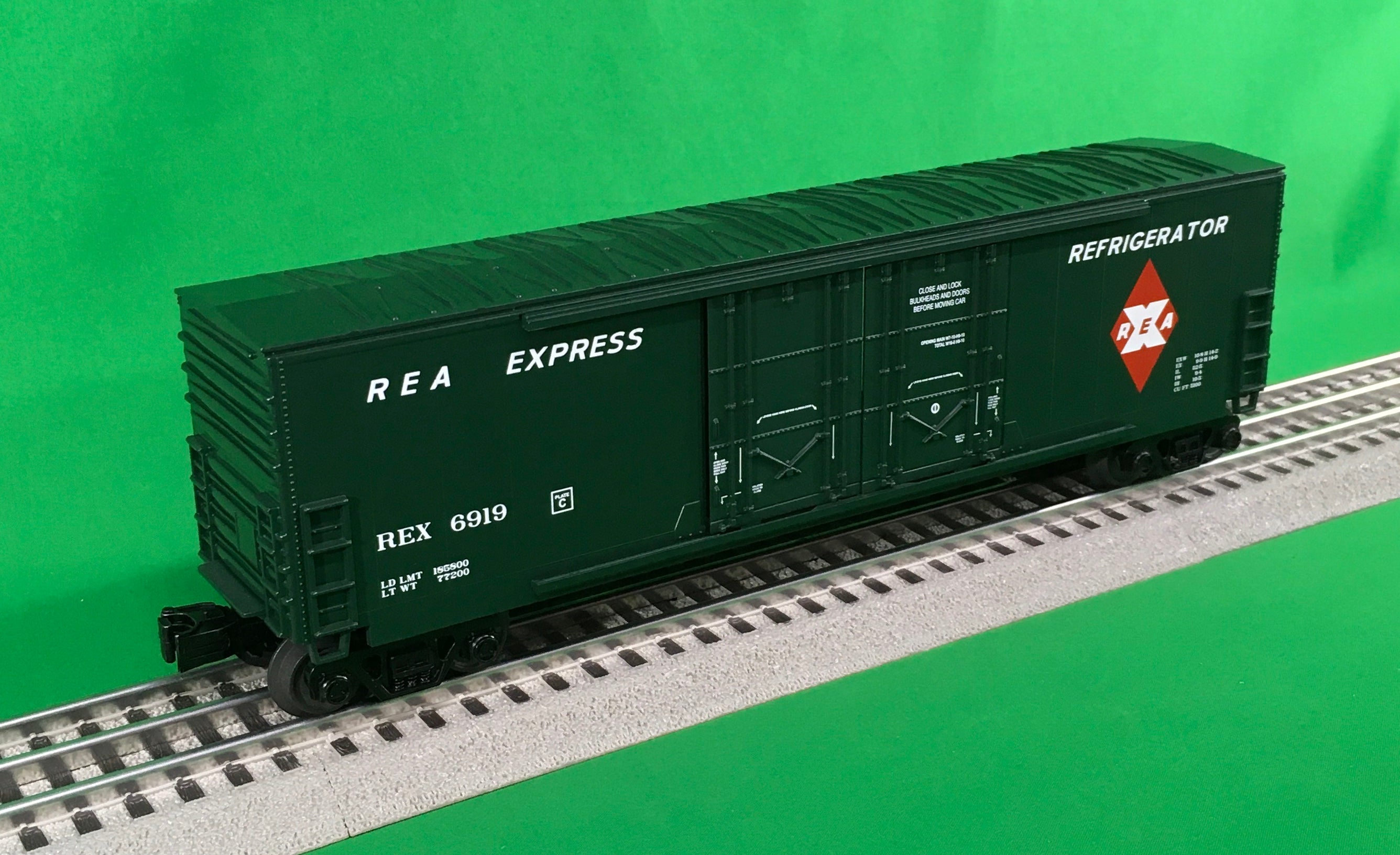 MTH 30-71080 - 50’ Double Door Plugged Boxcar "Railway Express Agency" #6919