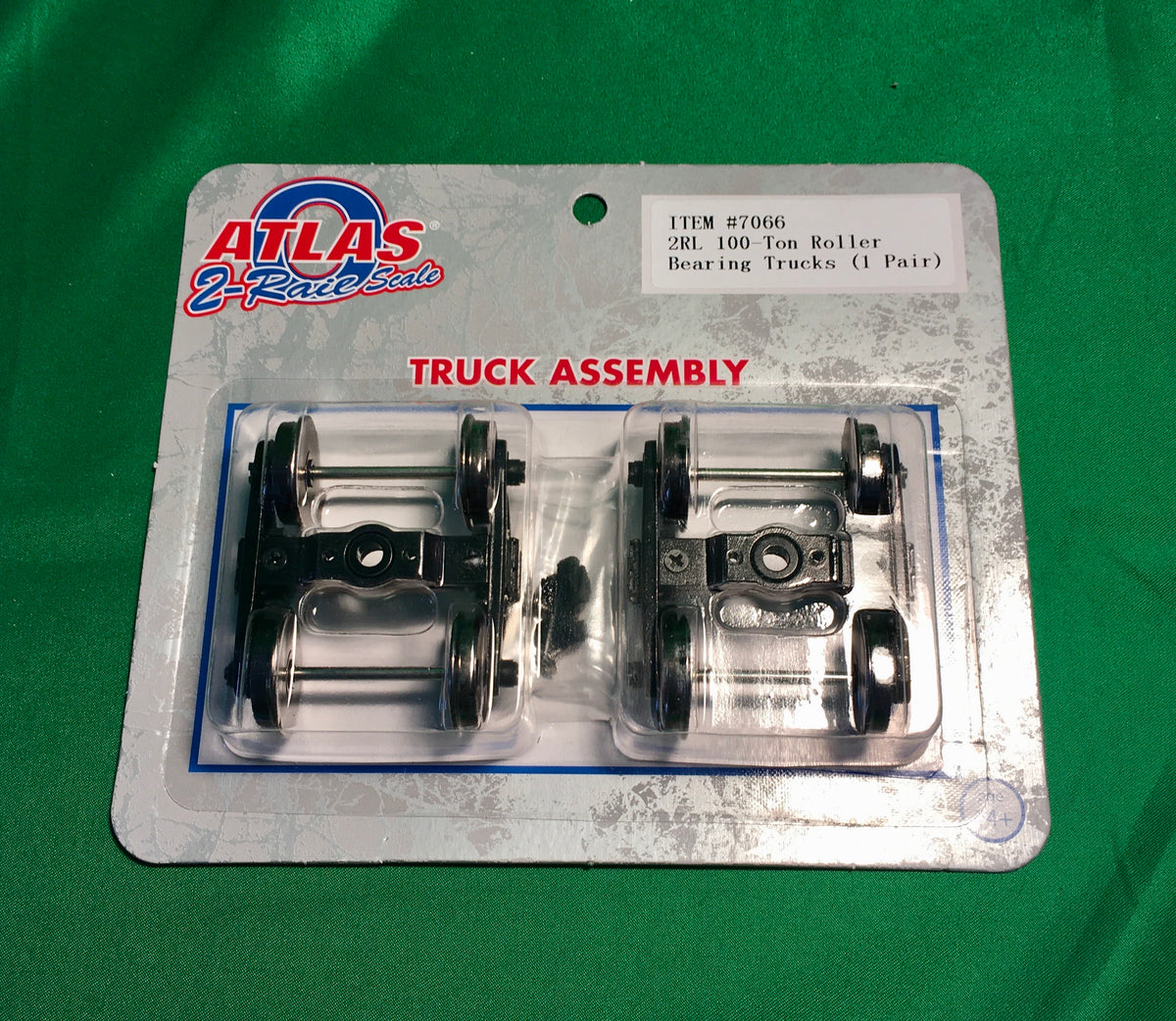 Atlas O 7066 -100-Ton Roller Bearing Trucks (2-Rail) - MrMuffin'sTrains