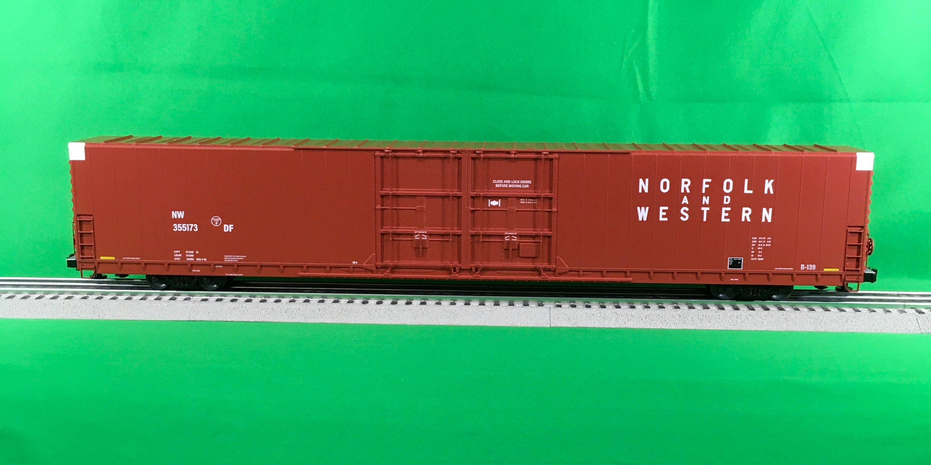 Lionel 2226360 - 86' Hi Cube Boxcar "Norfolk & Western"