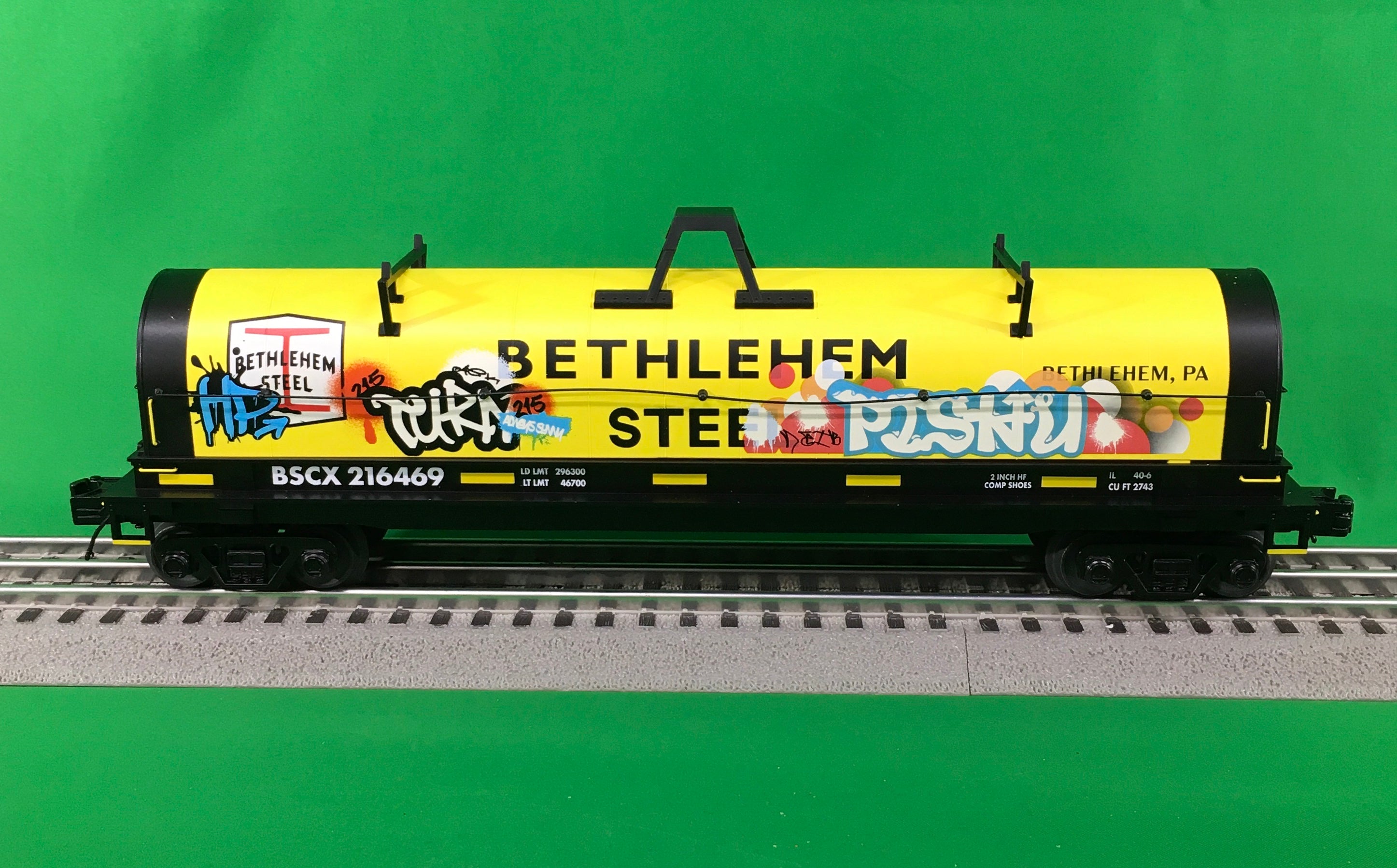 Lionel 2226510 - Coil Car "Bethlehem Steel" #216469 w/ Graffiti