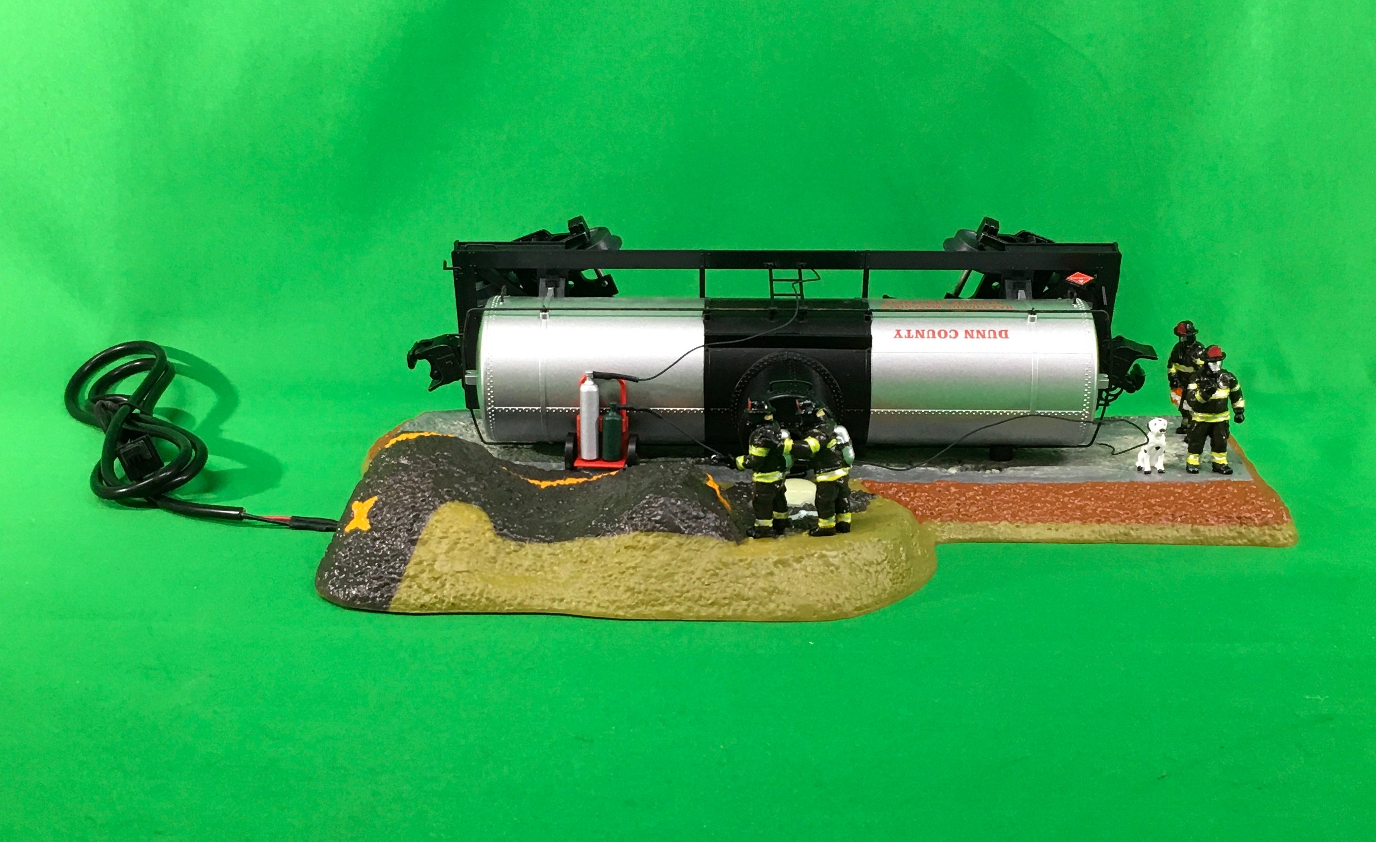 Lionel 2229260 - Firefighter Tank Car Accident Training