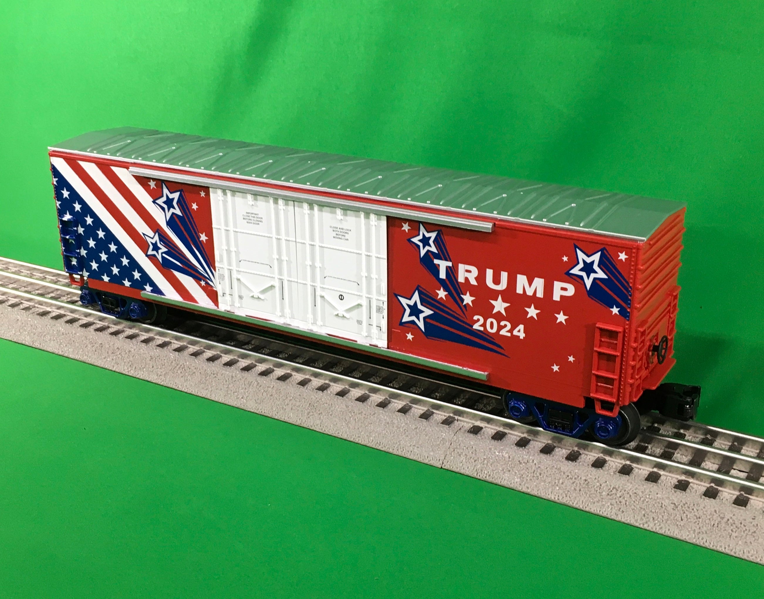 MTH 30-71049 - 50’ Double Door Plugged Boxcar "Donald J. Trump" #2024