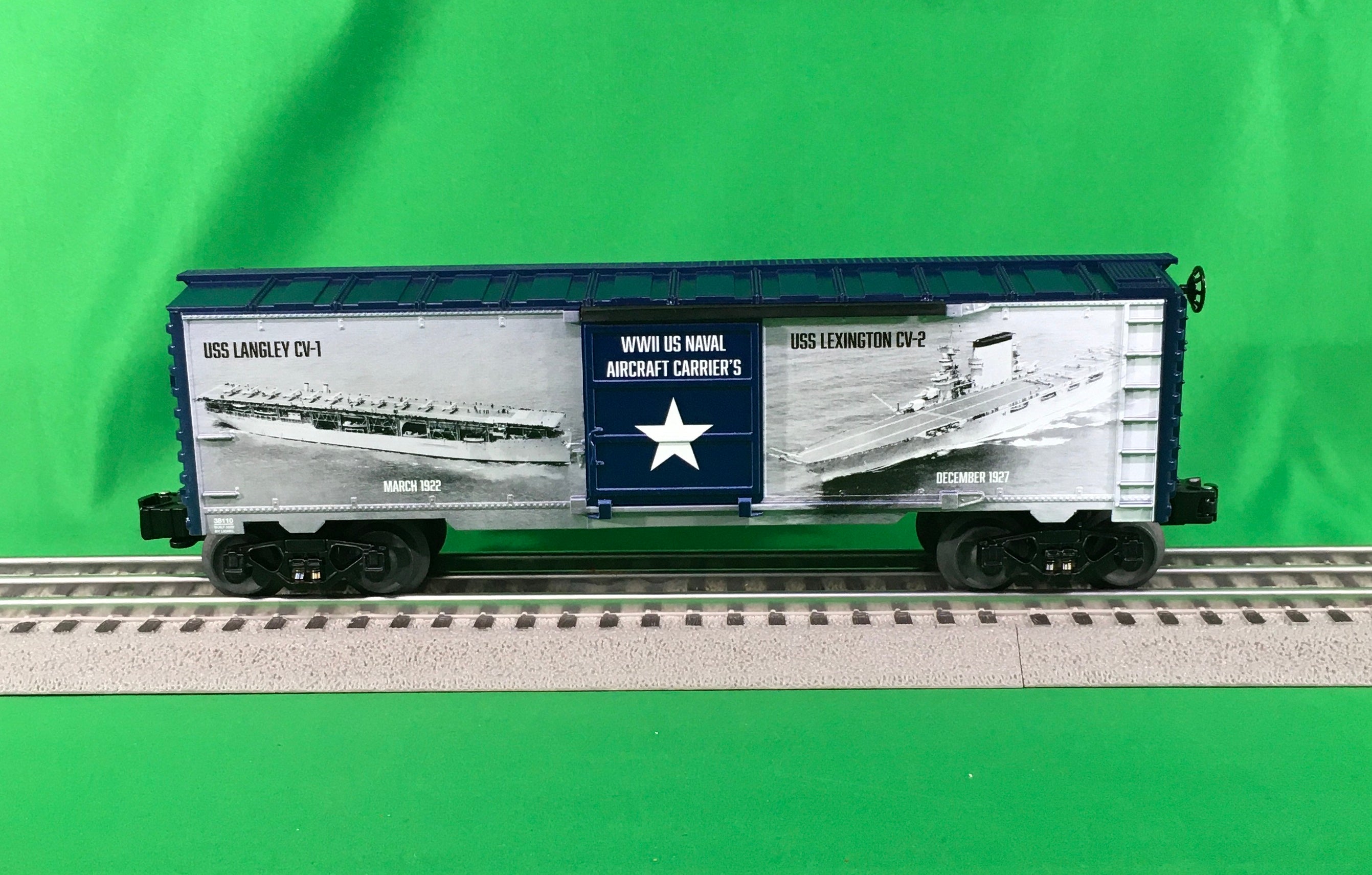 Lionel 2238110 - U.S. Army Boxcar "WWII Aircraft Carrier"