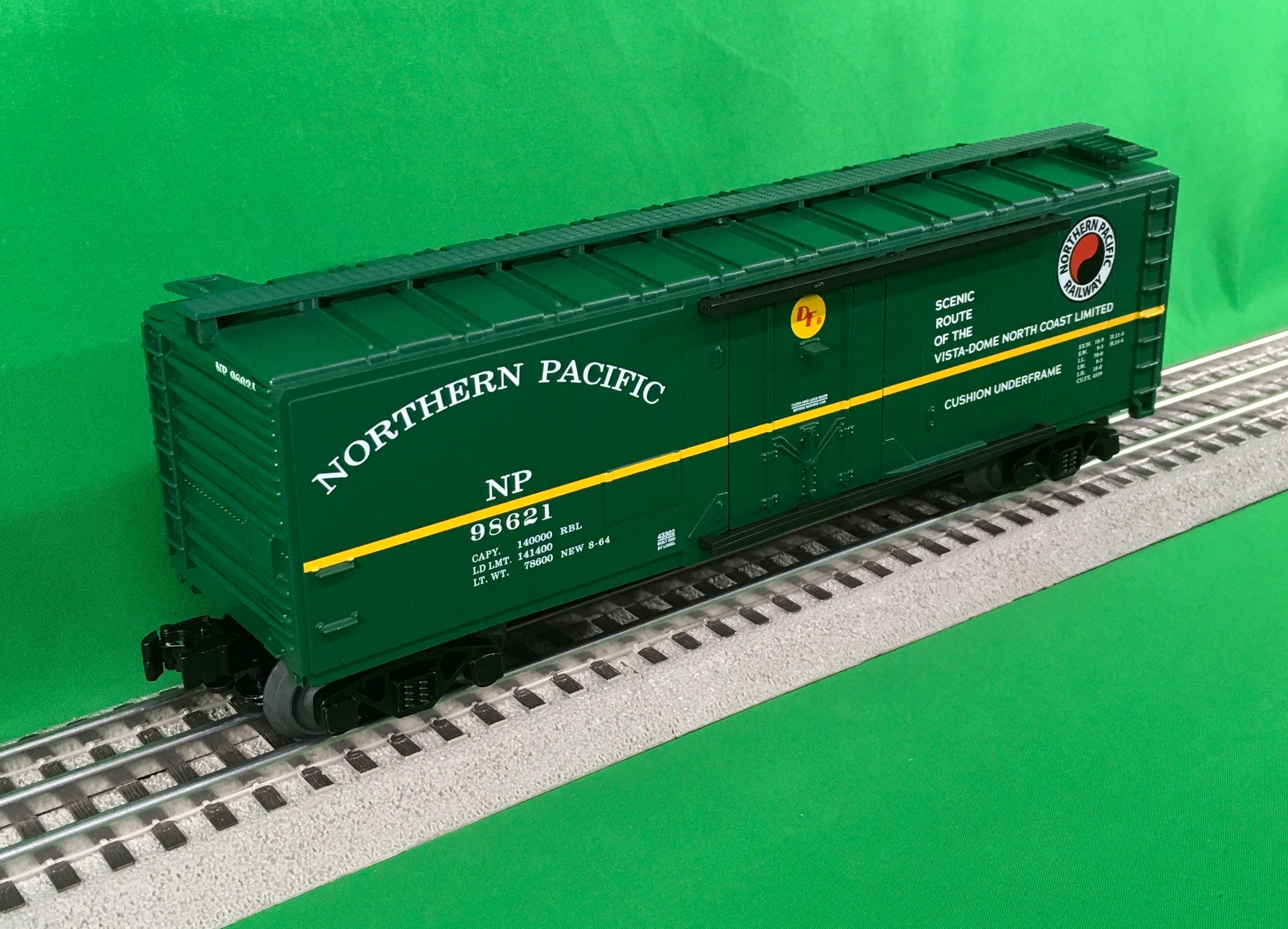 Lionel 2243302 - RBL Reefer Car "Northern Pacific" #98621